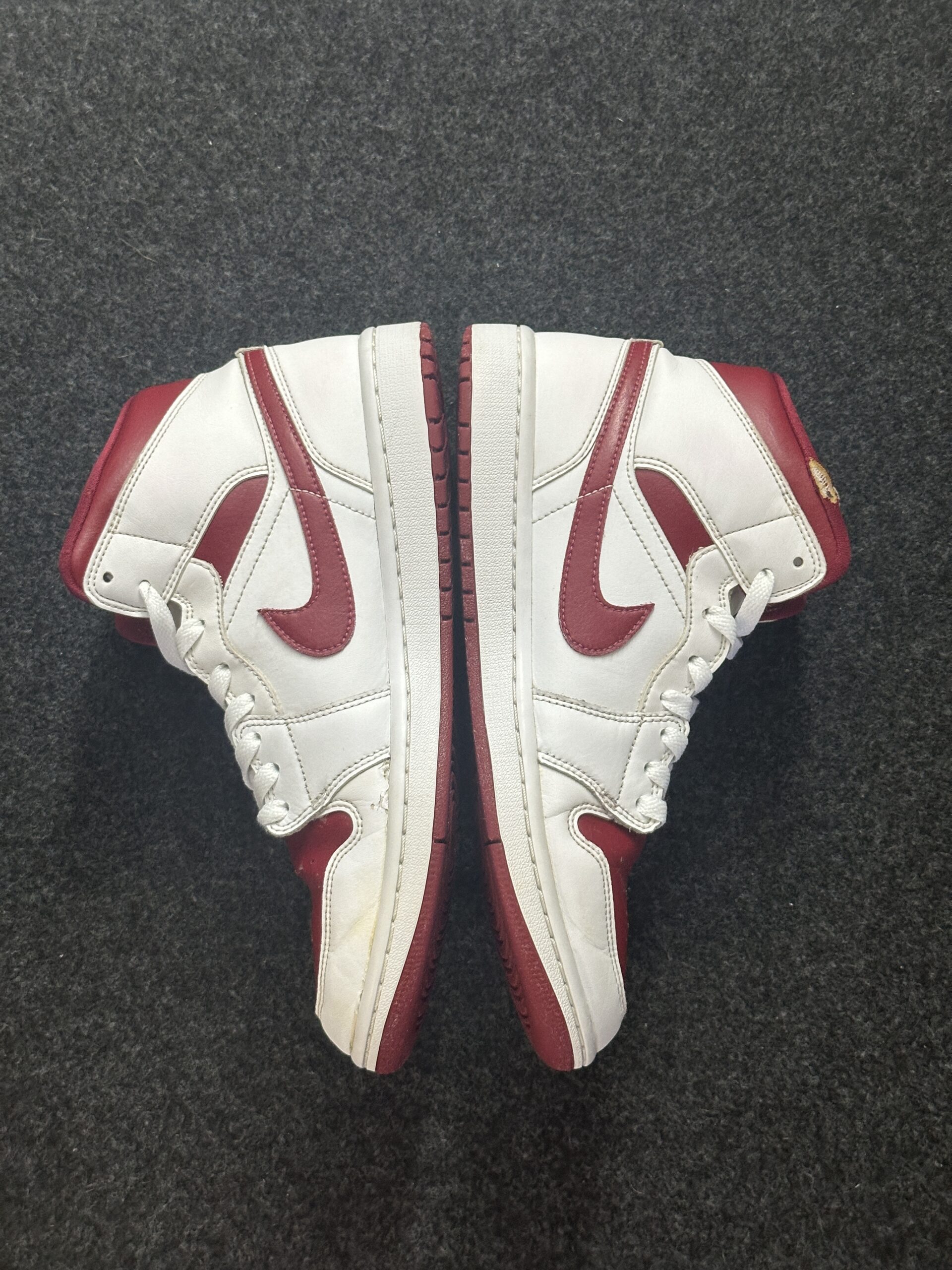 Air Jordan 1 Mid White Pomegranate BQ6472-161 taglia EU 42 vista interna