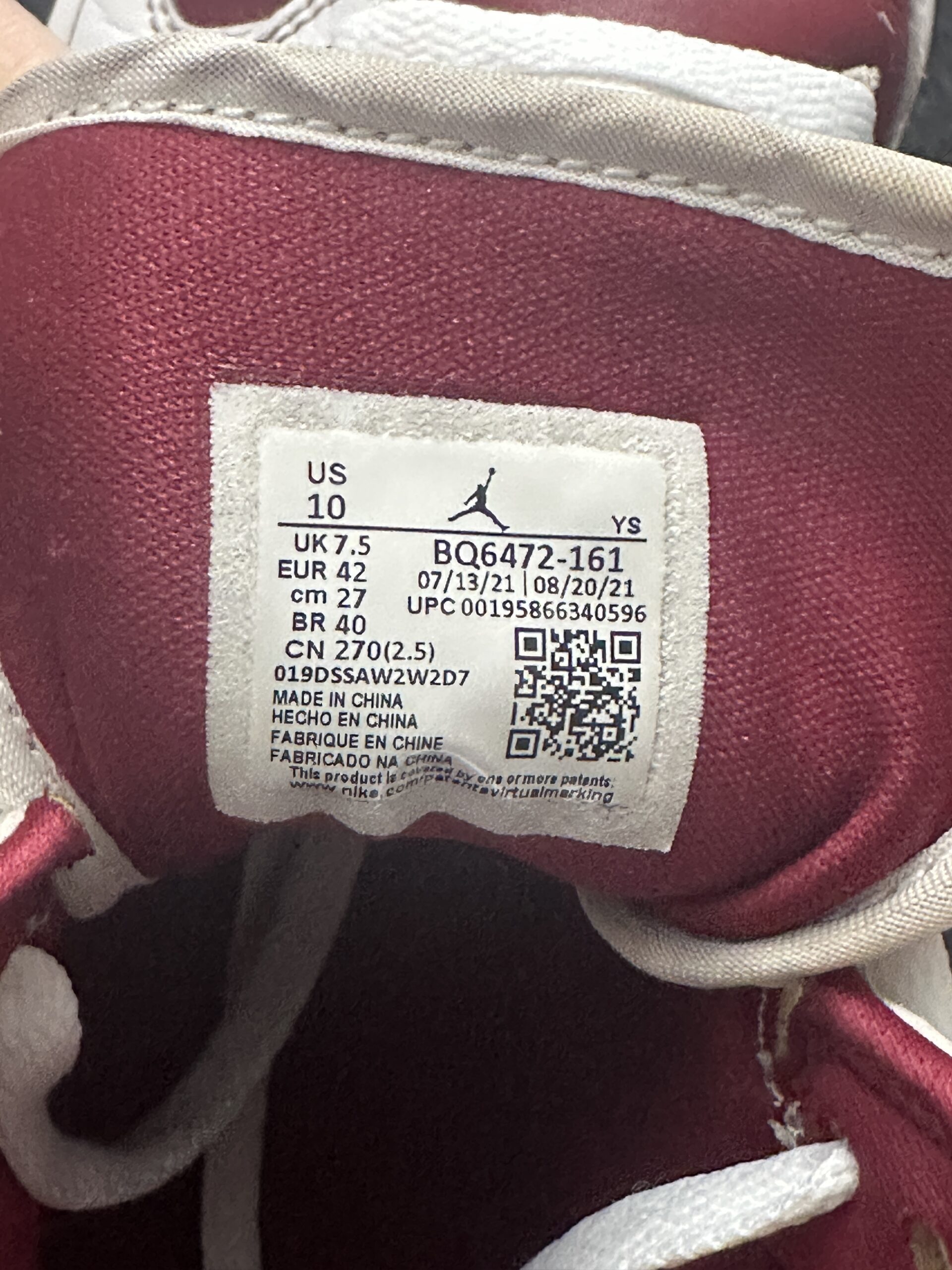 Air Jordan 1 Mid White Pomegranate BQ6472-161 taglia EU 42 vista label