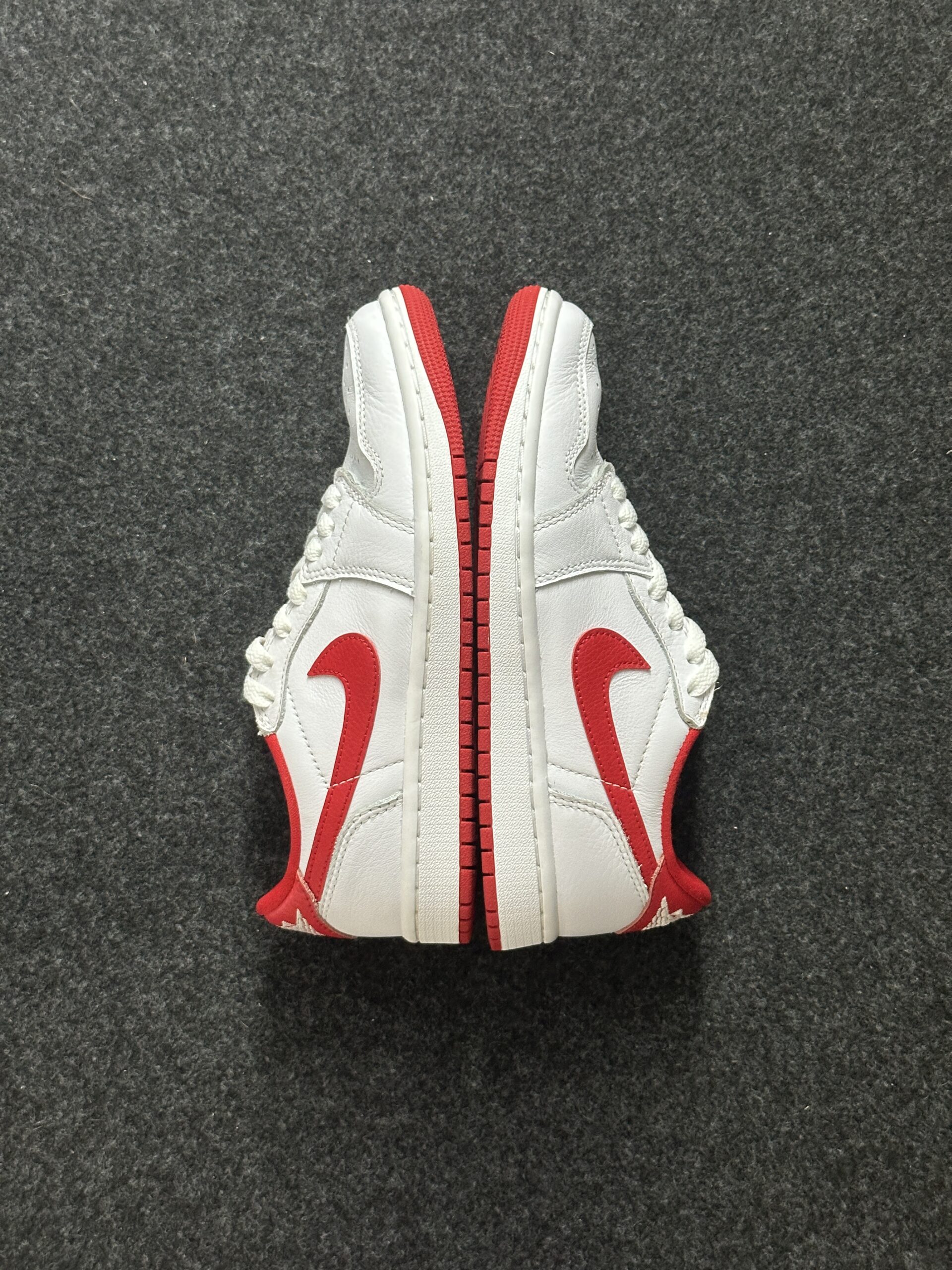 Air Jordan 1 Low OG University Red CZ0790-161 taglia EU 37.5 vista esterna