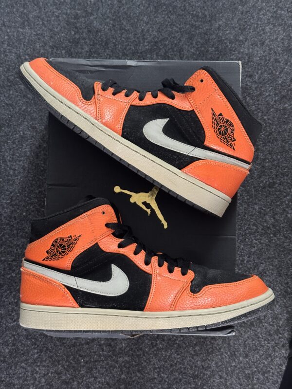 Air Jordan 1 Mid Black Cone 554724-062 taglia EU 43 vista principale