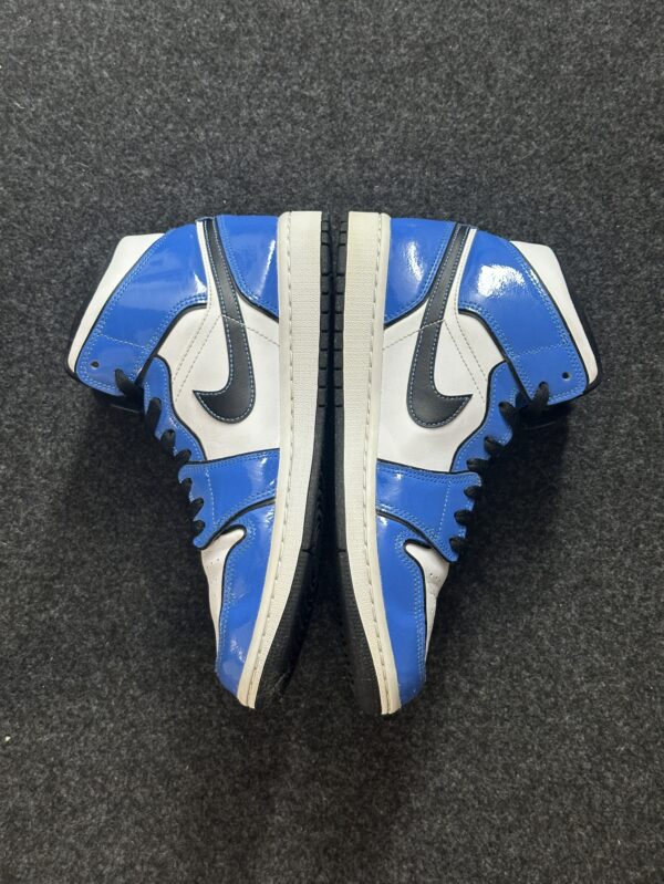 Air Jordan 1 Mid SE Signal Blue DD6834-402 taglia EU 40.5 vista interna