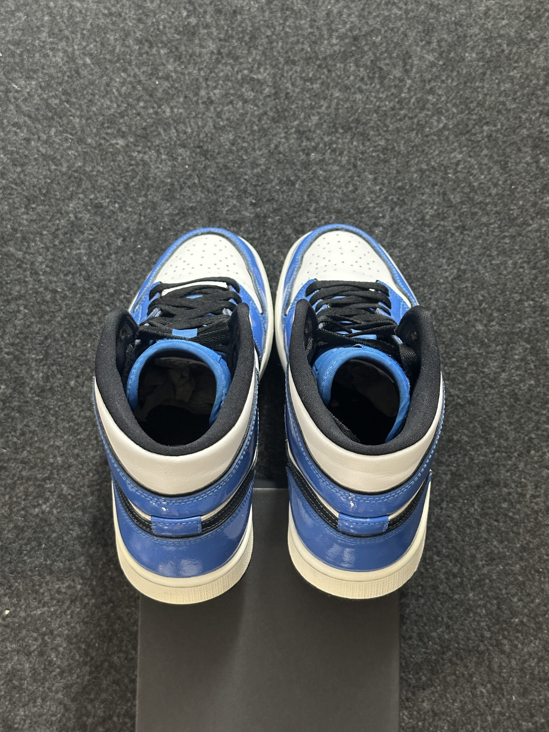 Air Jordan 1 Mid SE Signal Blue DD6834-402 taglia EU 40.5 vista tallone