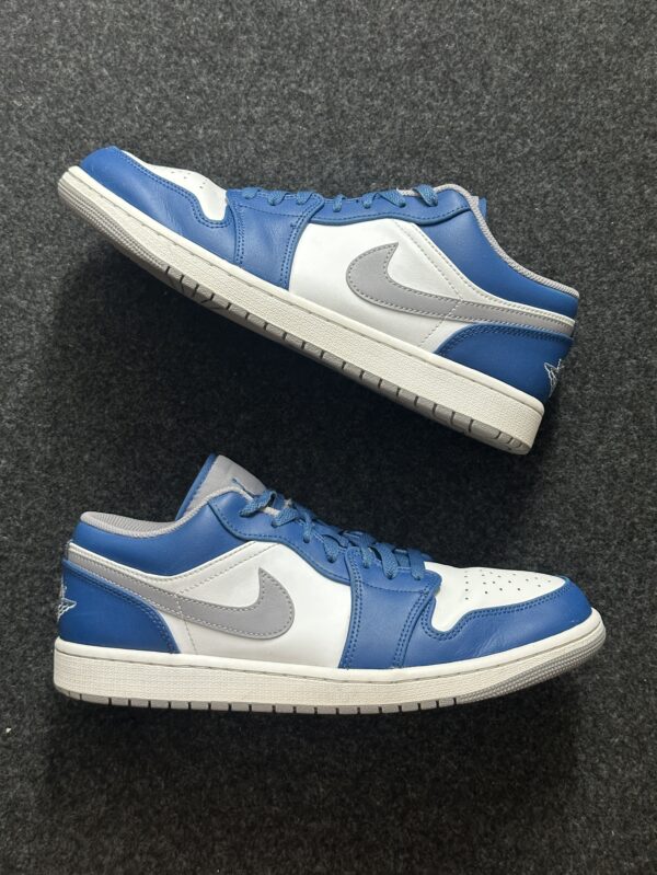 Air Jordan 1 Low True Blue 553558-412 taglia EU 44.5 vista principale