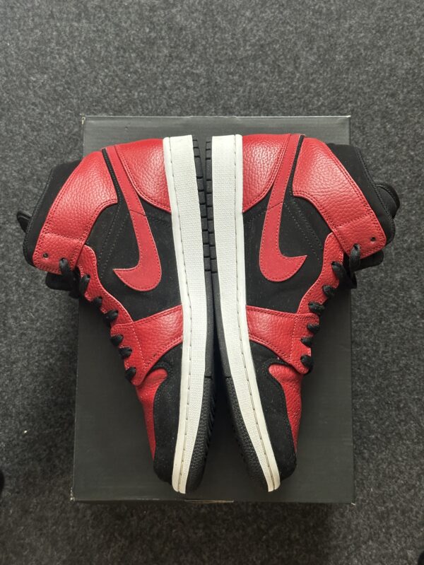Air Jordan 1 Mid Reverse Bred 554724-054 taglia EU 44 vista interna