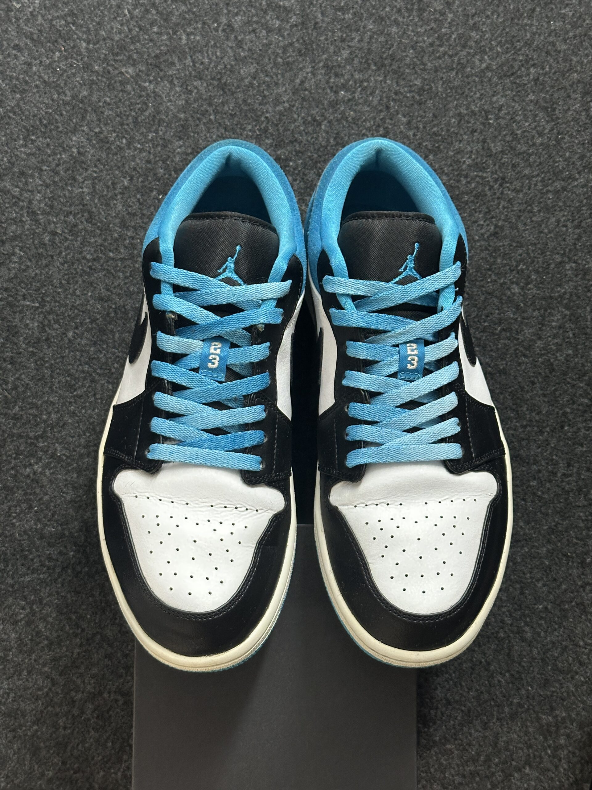Air Jordan 1 Low Laser Blue CK3022-004 taglia EU 45 vista punta