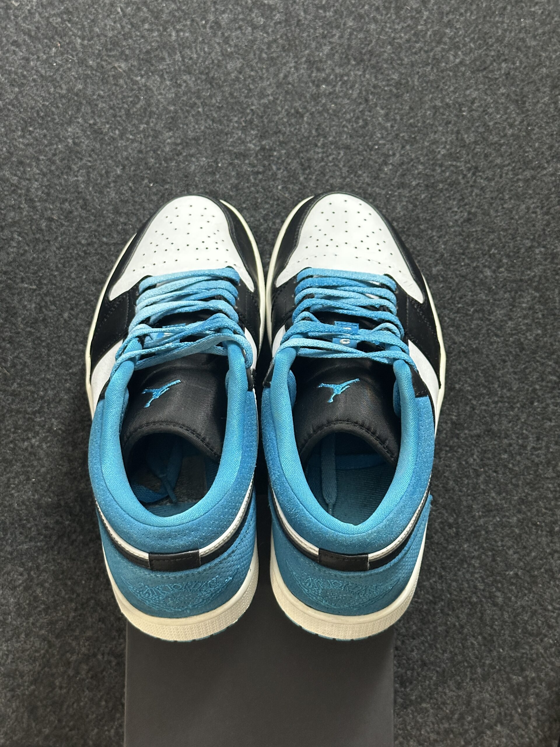 Air Jordan 1 Low Laser Blue CK3022-004 taglia EU 45 vista tallone