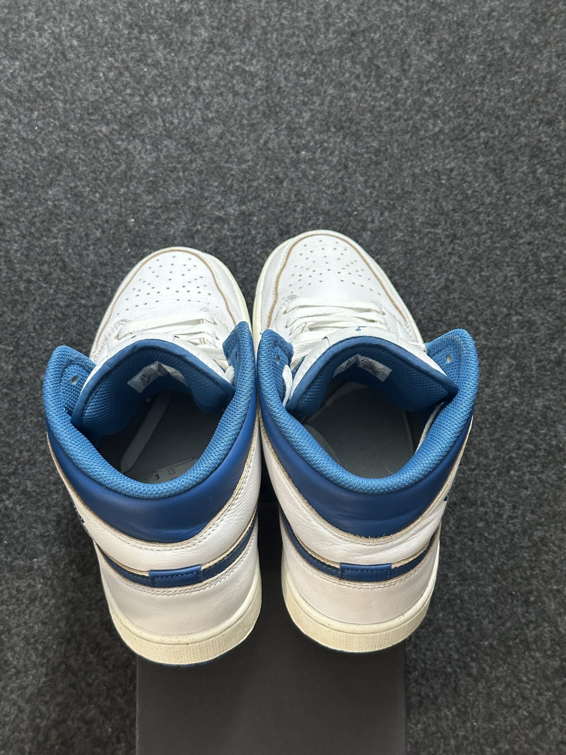 Air Jordan 1 Mid SE Industrial Blue FN5215-141 taglia EU 43 vista tallone