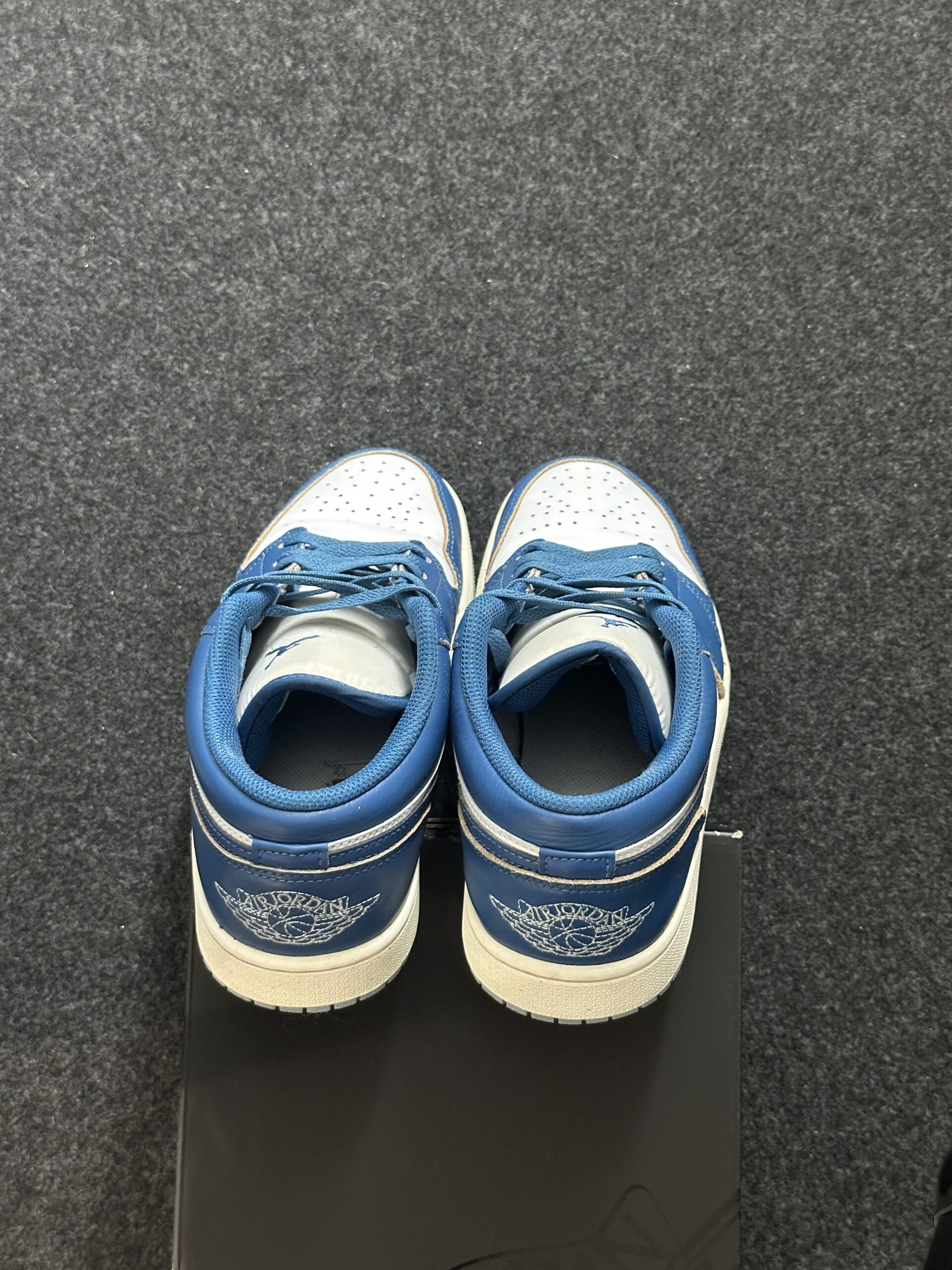 Air Jordan 1 Low SE Industrial Blue FN5214-141 taglia EU 41 vista tallone