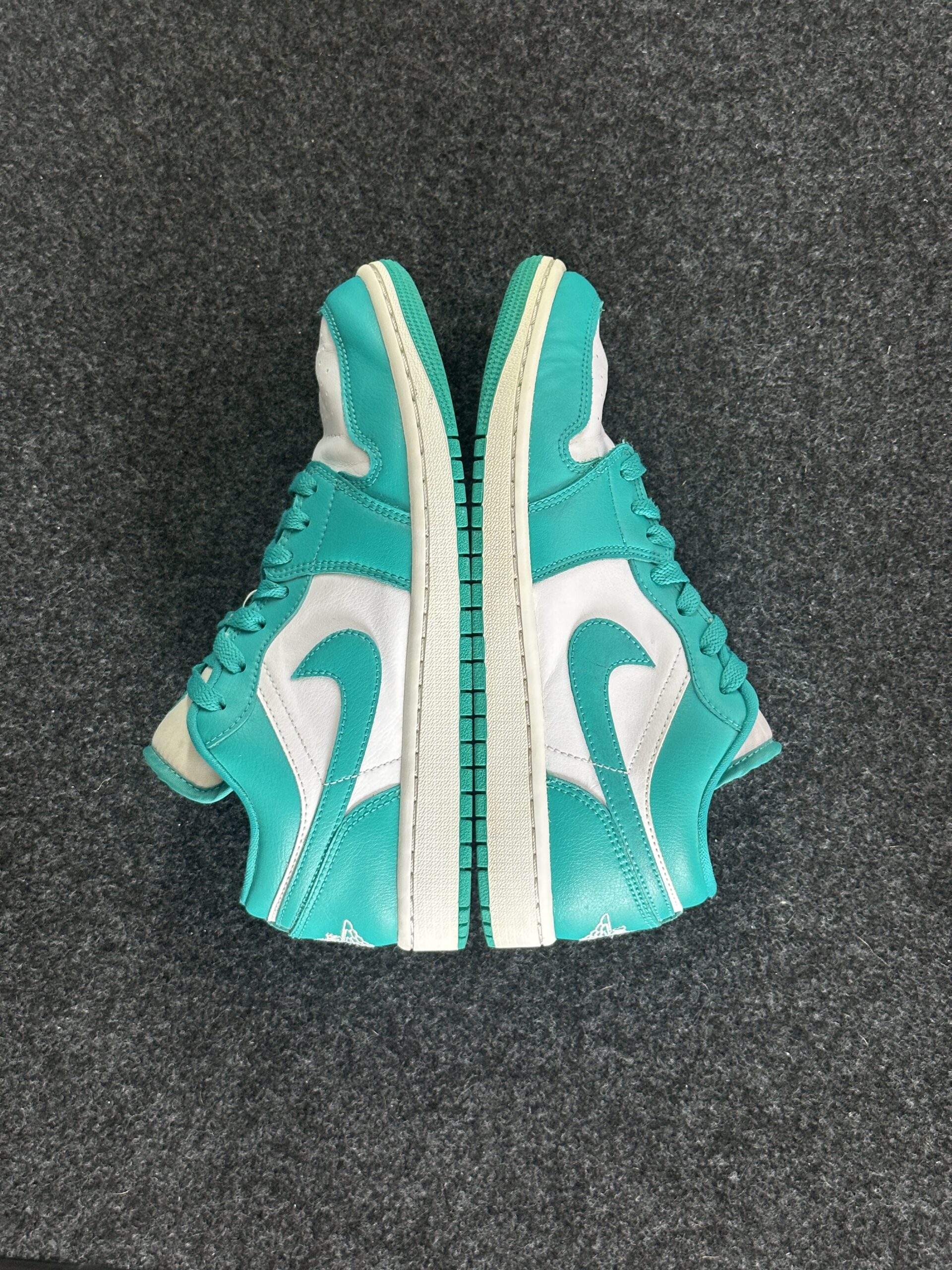 Air Jordan 1 Low New Emerald DC0774-132 taglia EU 40 vista esterna