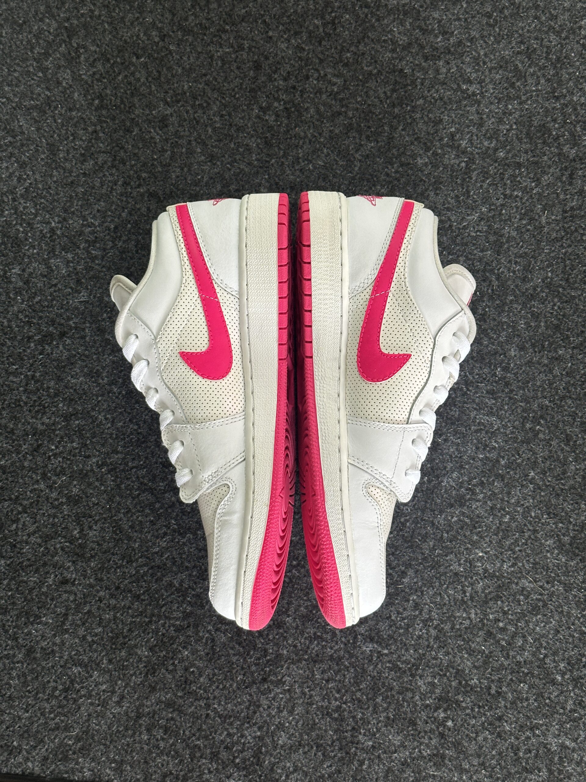 Air Jordan 1 Low Pink Iridescent White 554723-109 taglia EU 40 vista interna