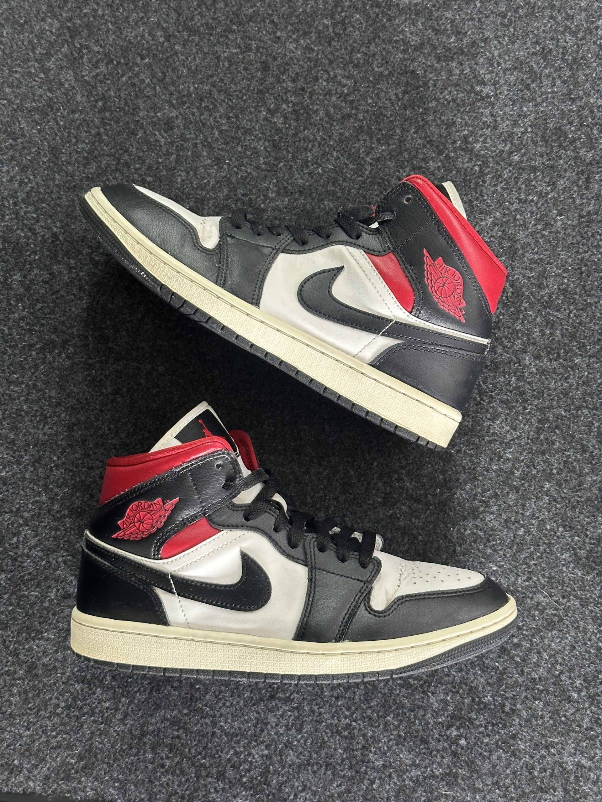 Air Jordan 1 Mid Black Gym Red BQ6472-061 taglia EU 40 vista principale
