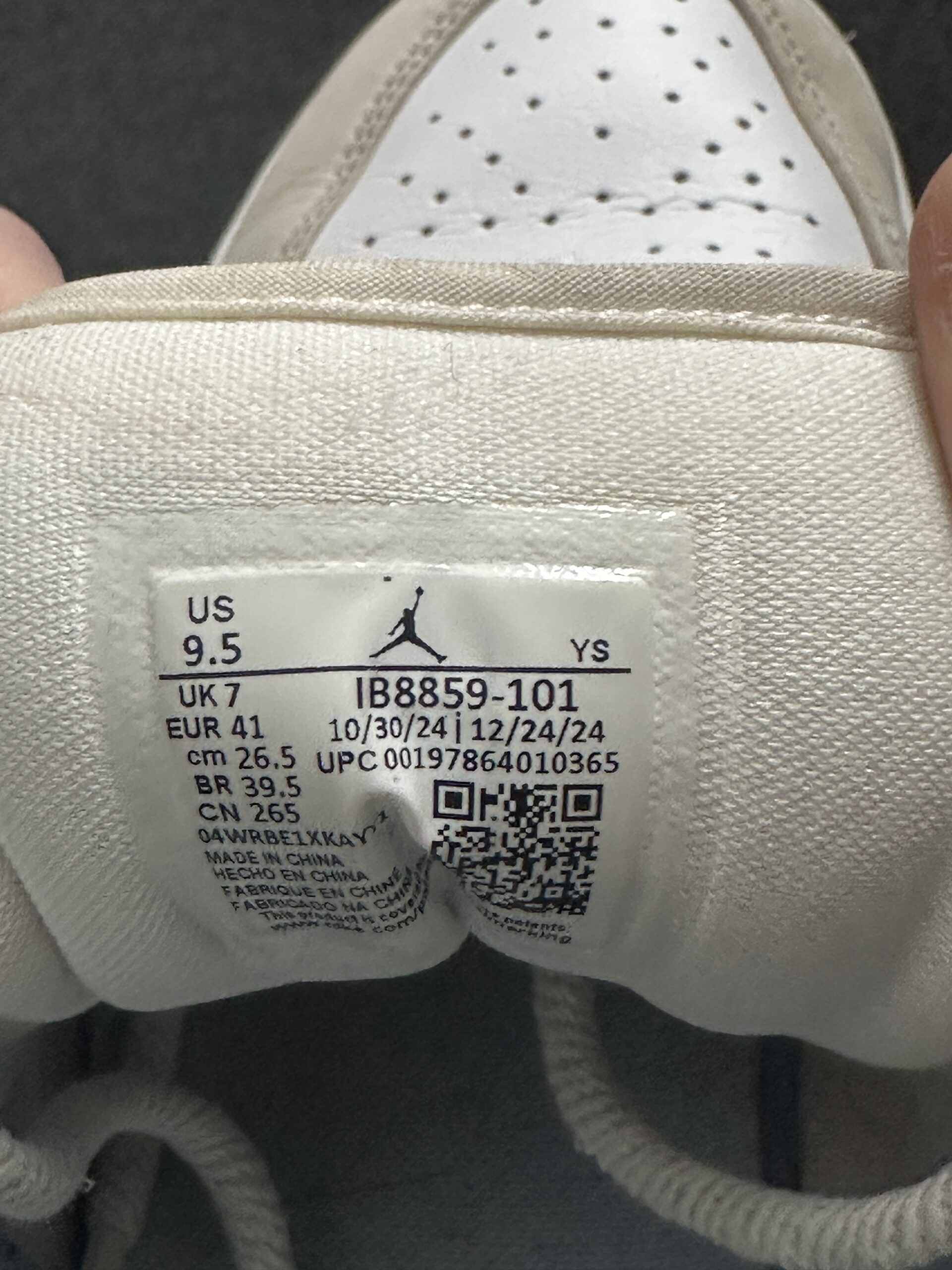 Air Jordan 1 Low Coral Reef IB8859-101 taglia EU 41 vista label