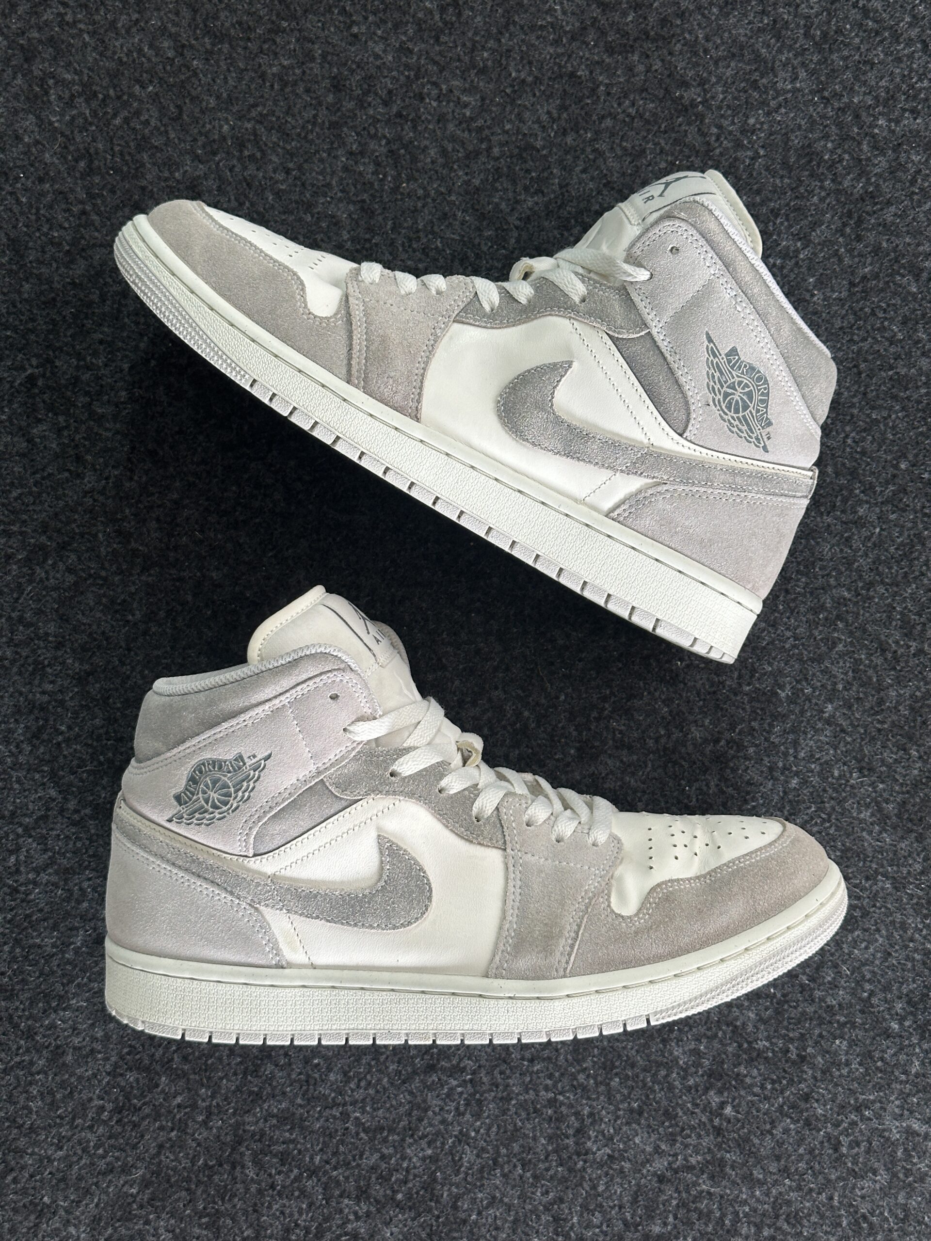 Air Jordan 1 Mid Grey Suede FQ7720-002 taglia EU 43 vista principale