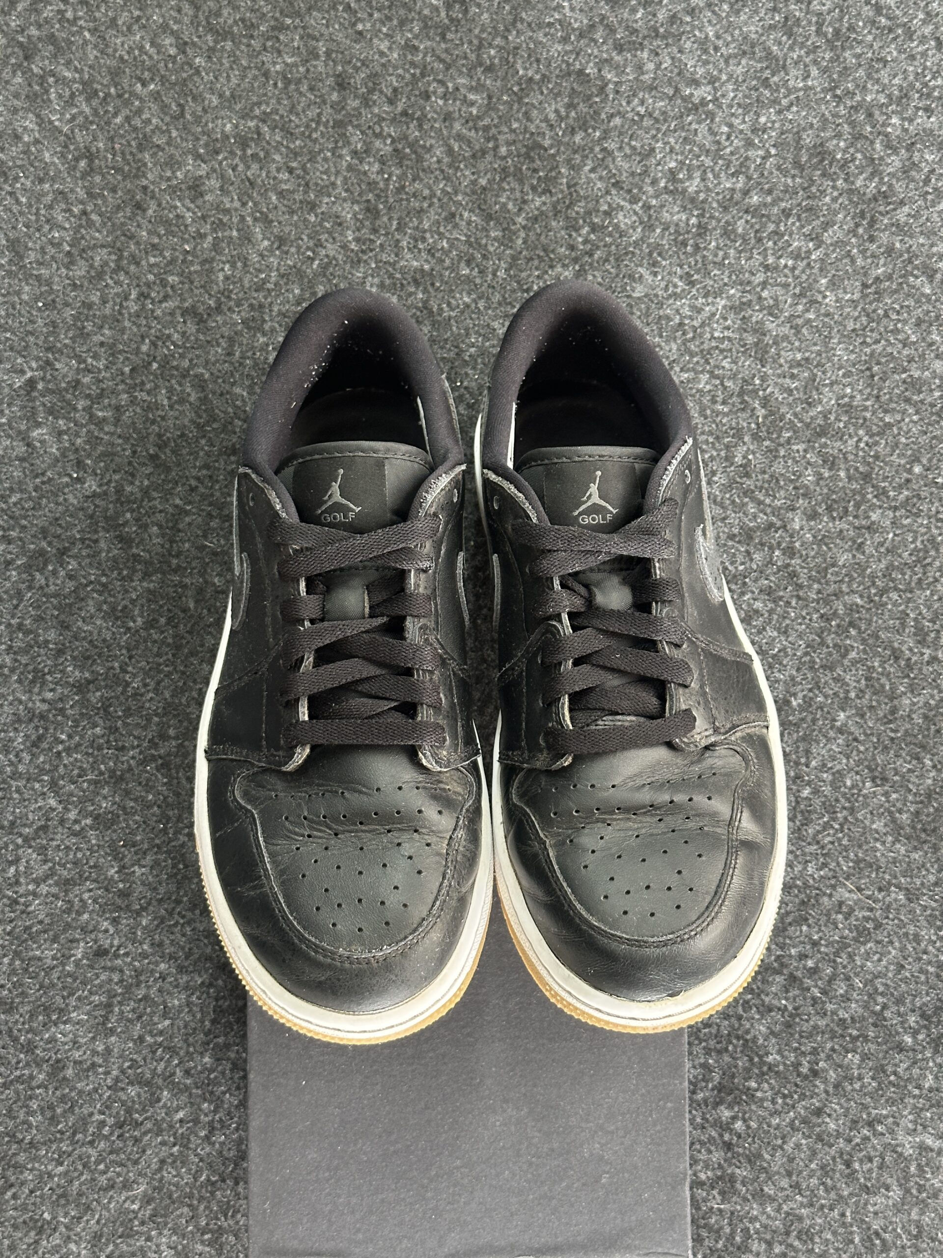 Air Jordan 1 Low Golf Black Gum DD9315-005 taglia EU 40.5 vista punta