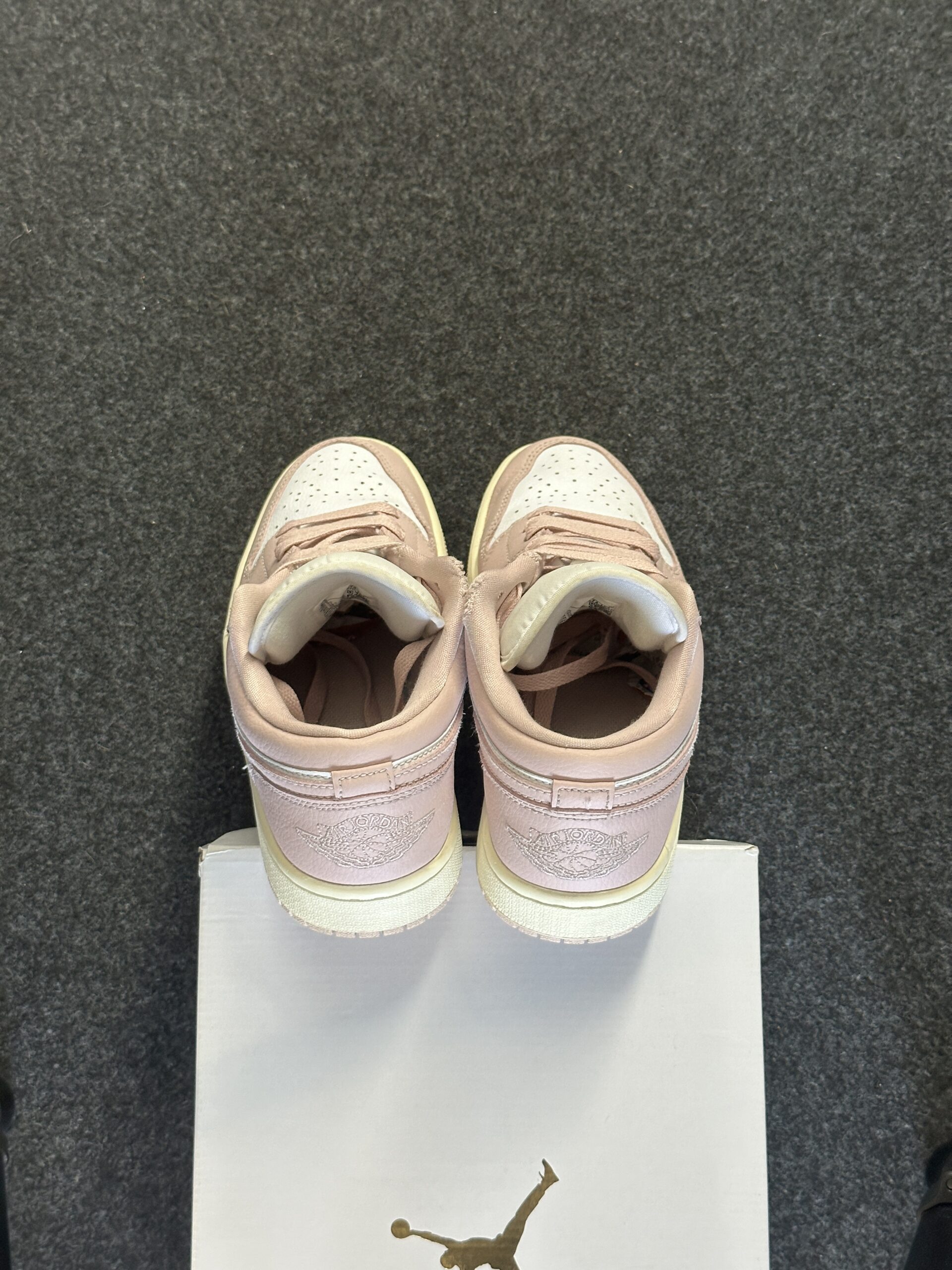 Air Jordan 1 Low Pink Oxford DC0774-162 taglia EU 40 vista tallone