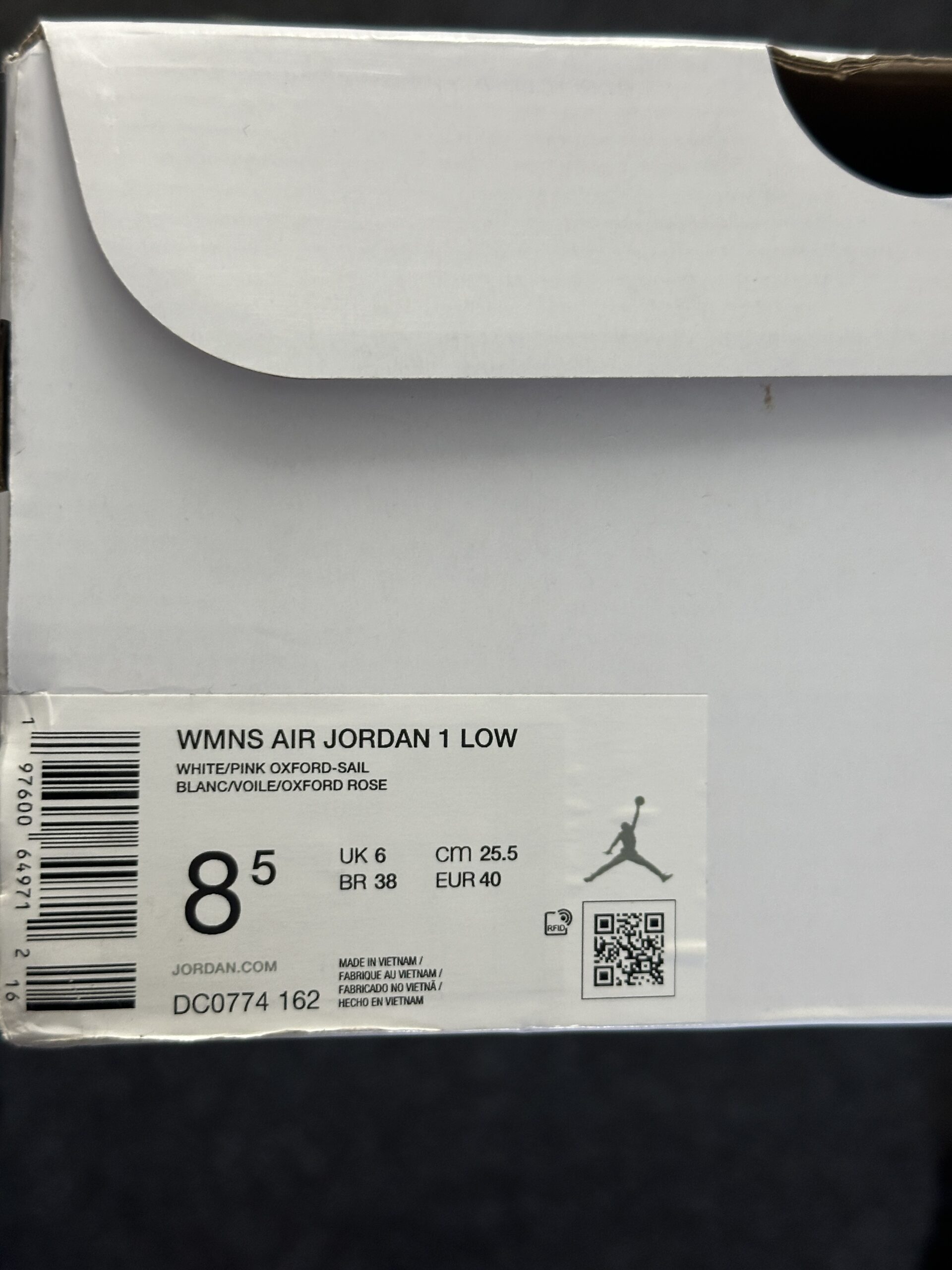 Air Jordan 1 Low Pink Oxford DC0774-162 taglia EU 40 vista box