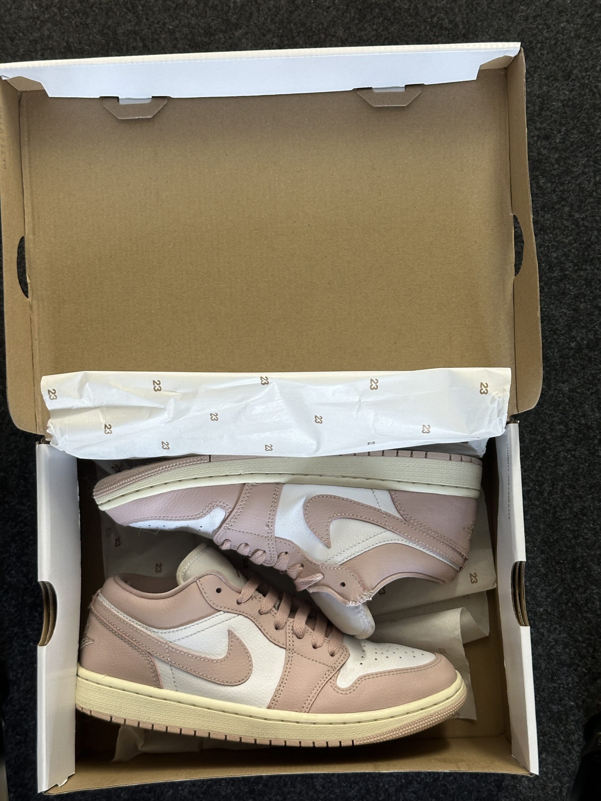 Air Jordan 1 Low Pink Oxford DC0774-162 taglia EU 40 vista intbox