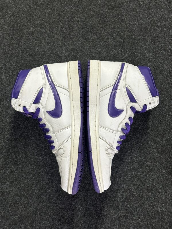 Air Jordan 1 Retro High OG Court Purple CD0461-151 taglia EU 41 vista interna