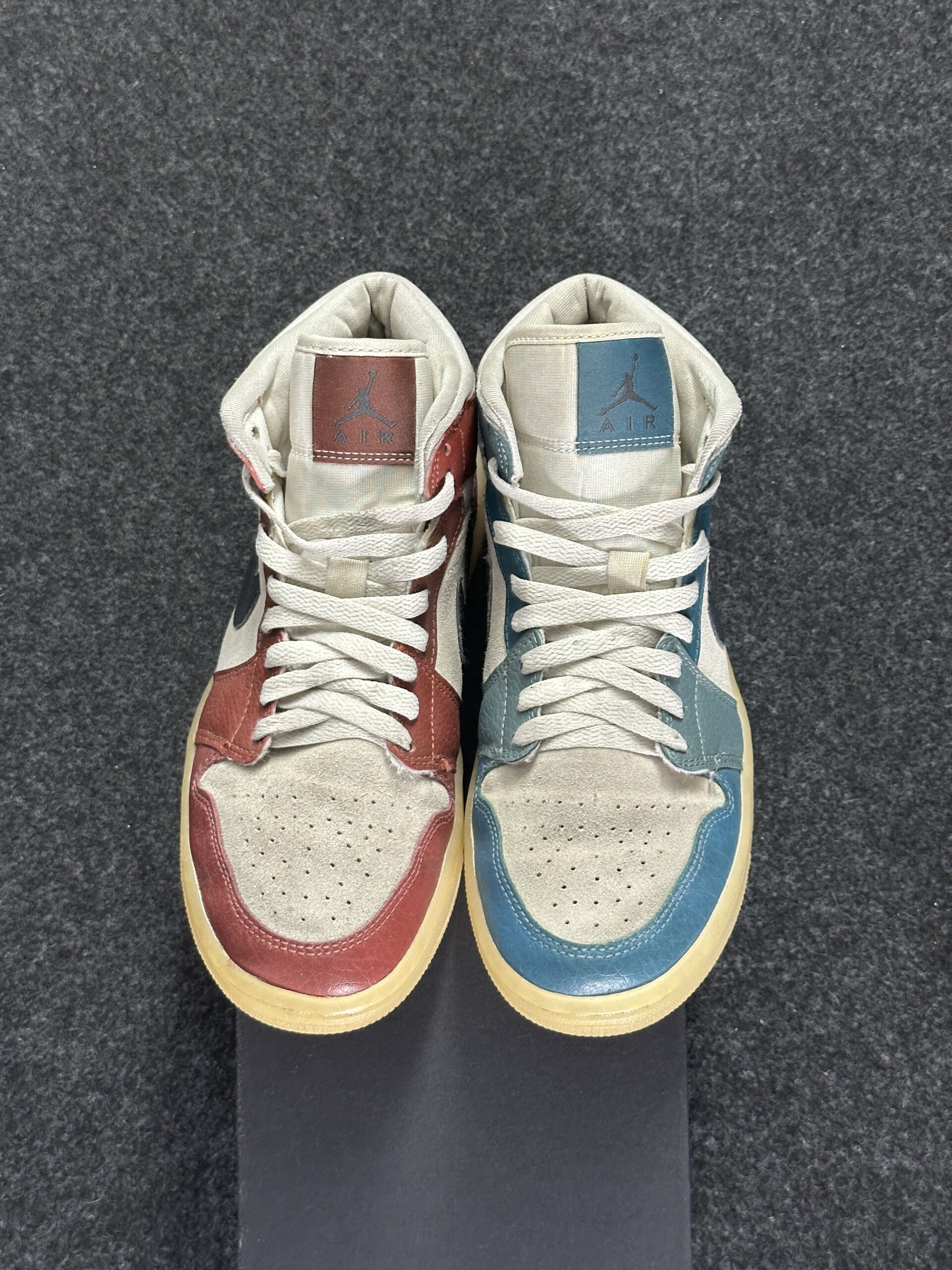 Air Jordan 1 Mid Anti-Gravity Machines DM9601-200 taglia EU 39 vista punta