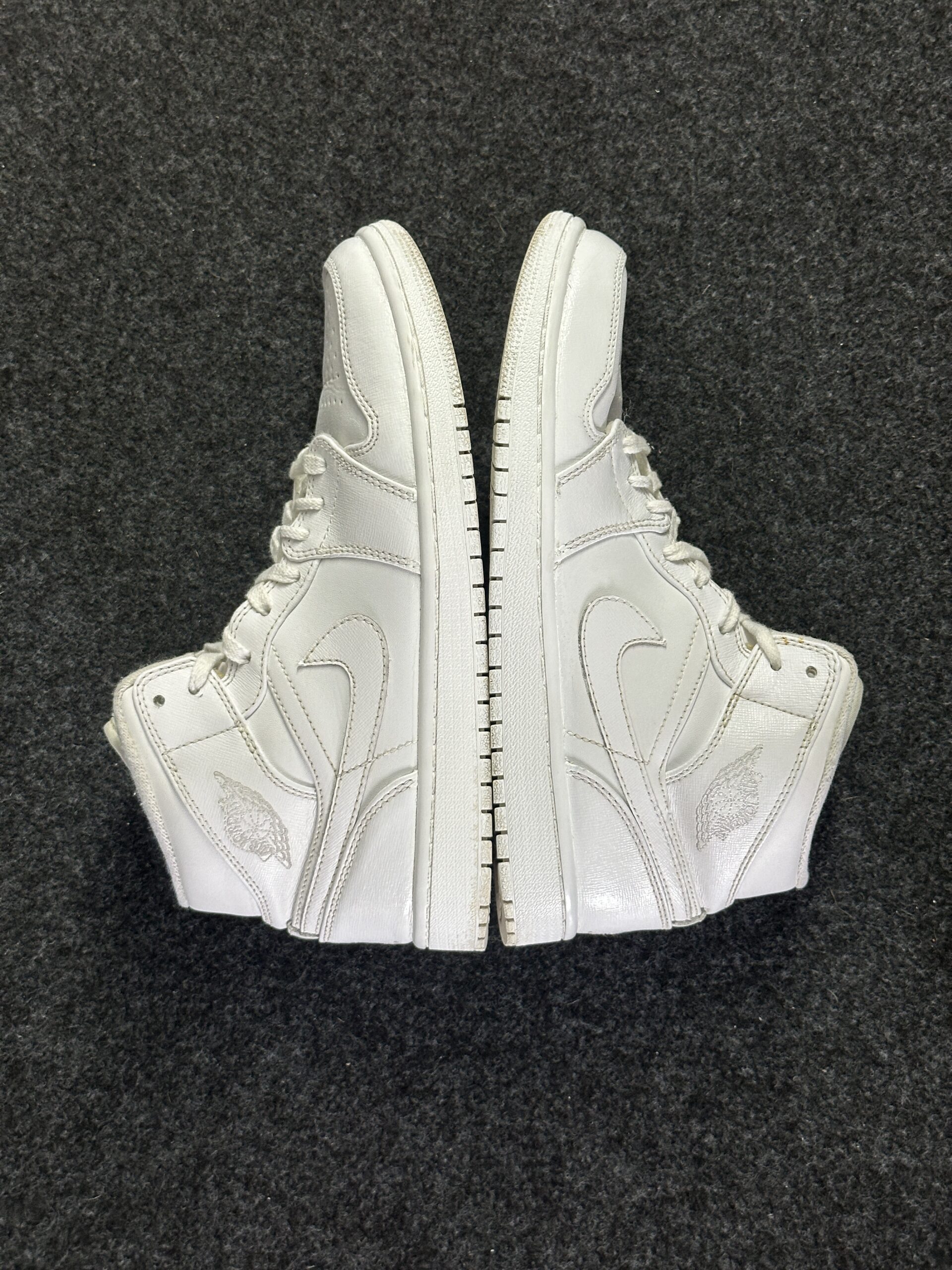 Air Jordan 1 Mid White Cool Grey 554724-100 taglia EU 41 vista esterna