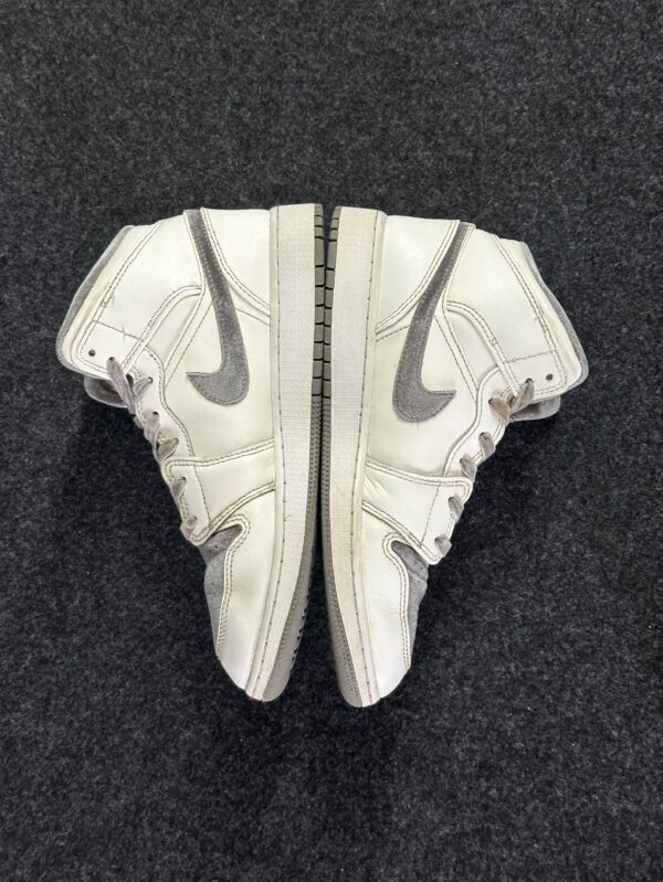 Air Jordan 1 Mid SE Velvet Toe FB9899-100 taglia EU 40 vista interna