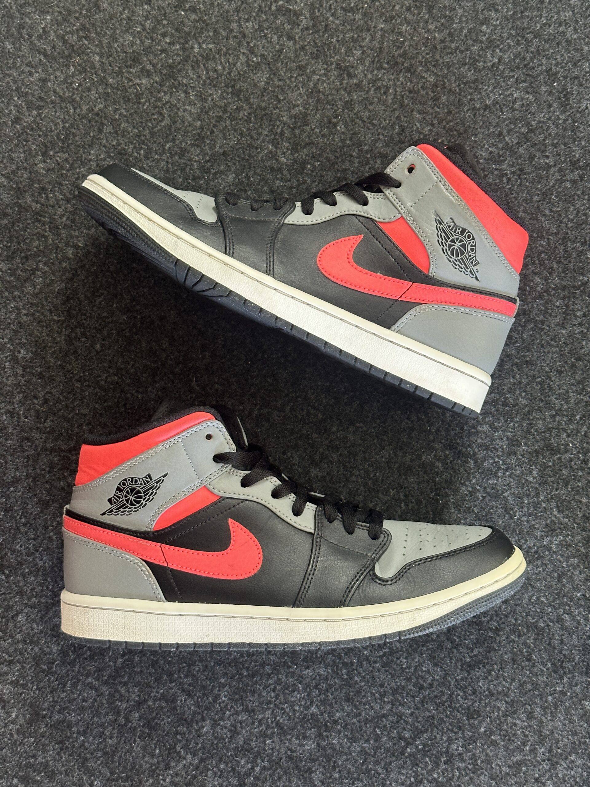 Air Jordan 1 Mid Pink Shadow 554724-059 taglia EU 42 vista principale