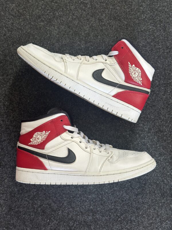Air Jordan 1 Mid White Black Gym Red 554724-116 taglia EU 43 vista principale