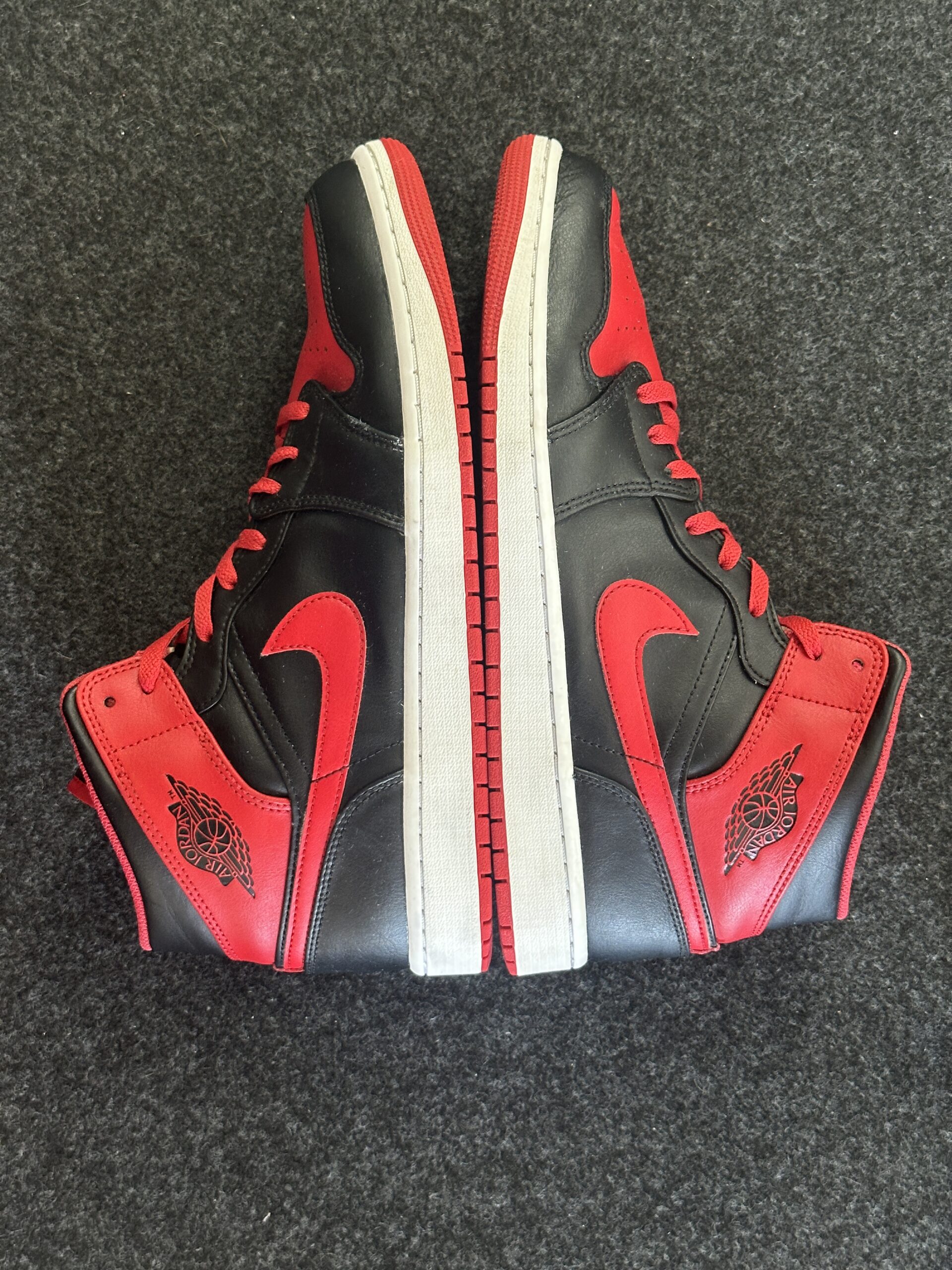Air Jordan 1 Mid Alternate Bred DQ8426-060 taglia EU 46 vista esterna