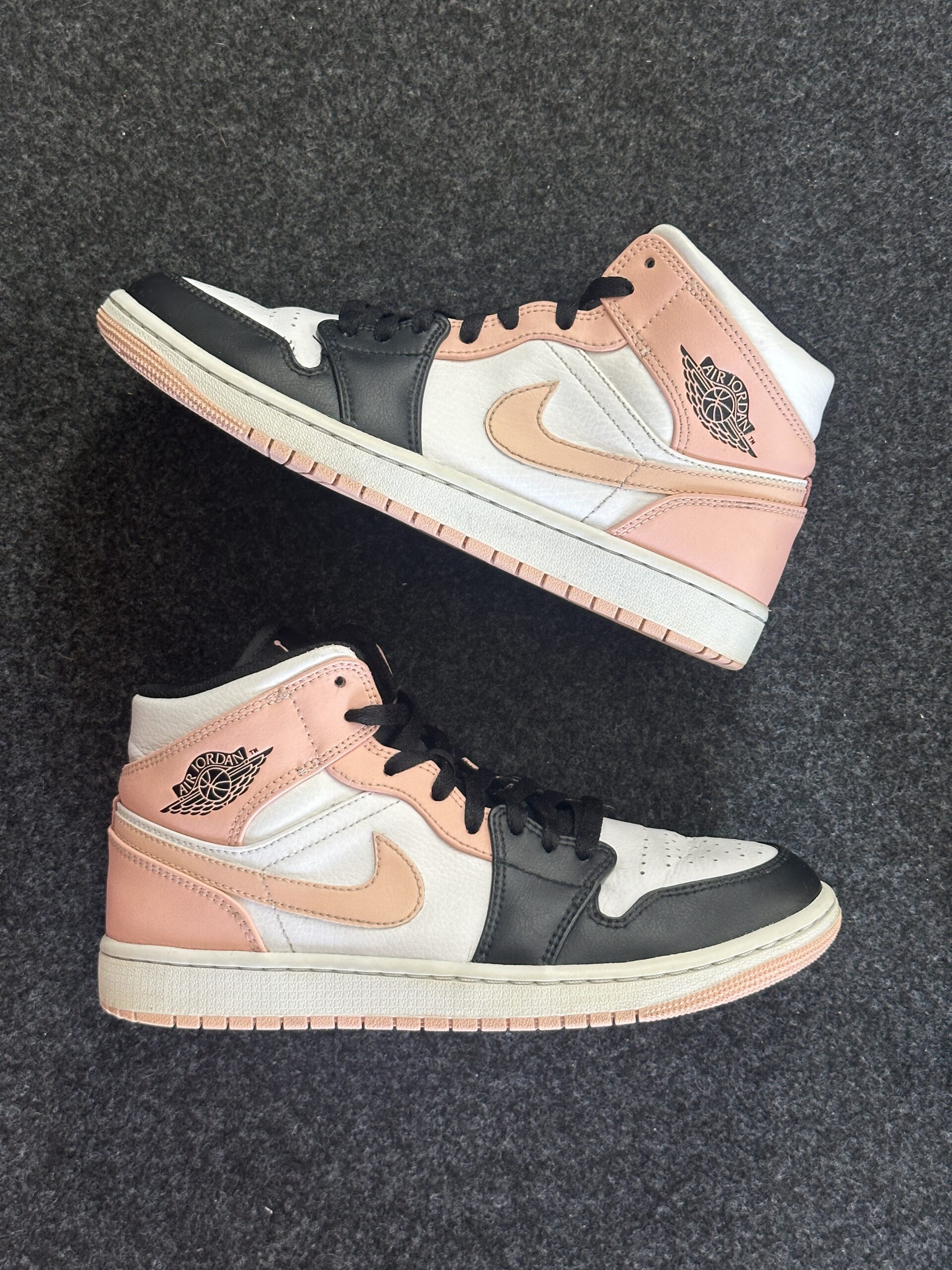 Air Jordan 1 Mid Crimson Tint 554724-133 taglia EU 41 vista principale