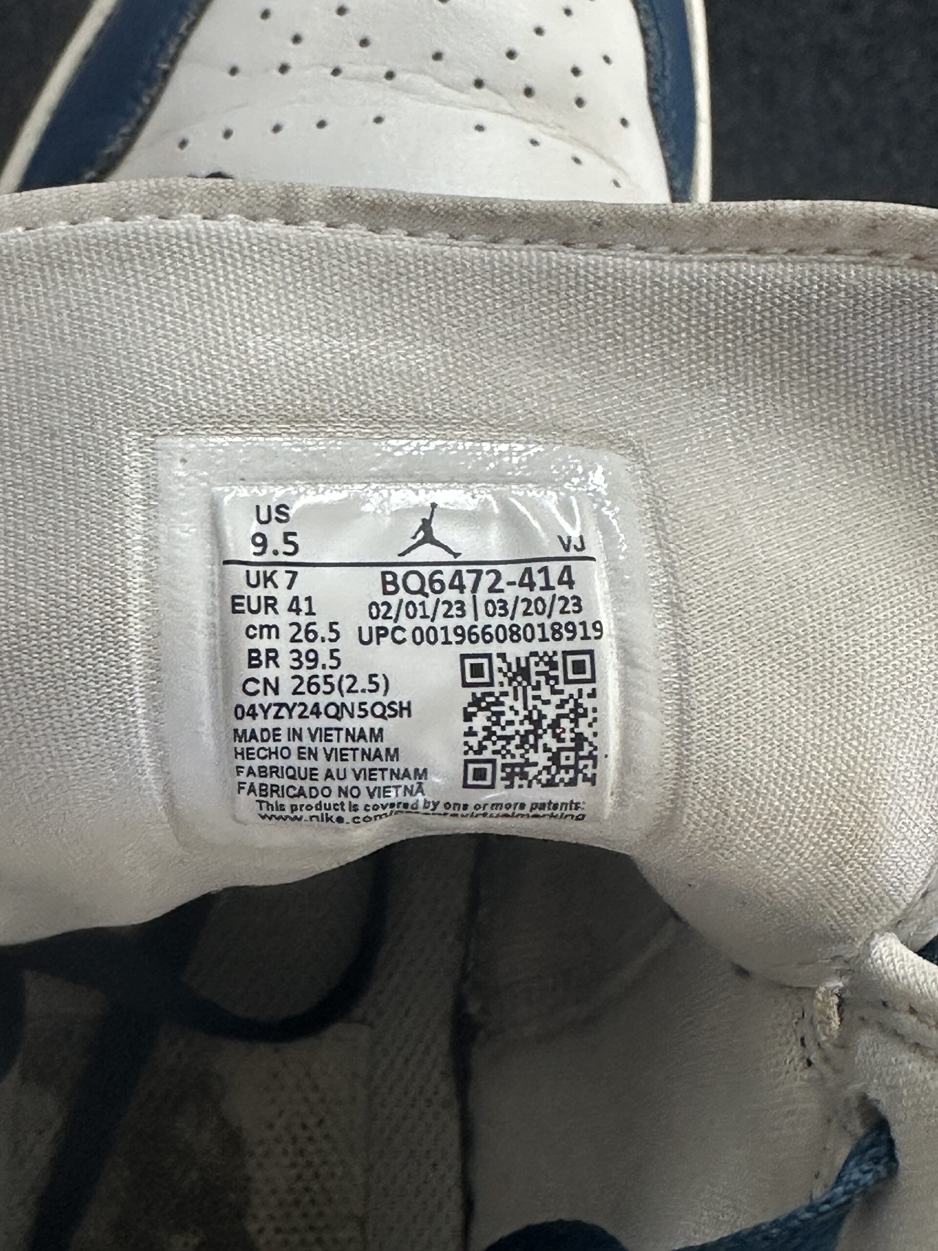 Air Jordan 1 Mid French Blue White BQ6472-414 taglia EU 41 vista label