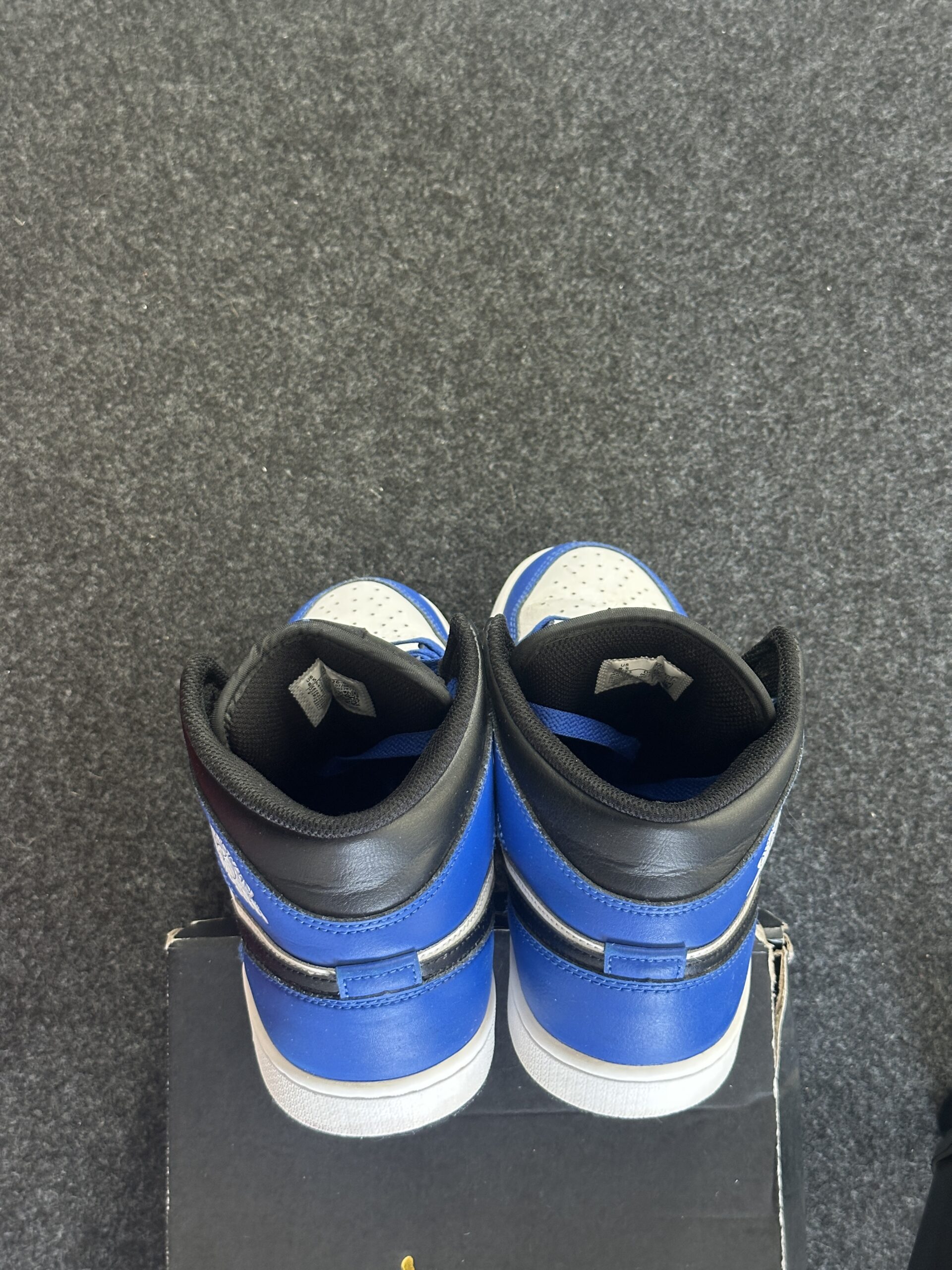 Air Jordan 1 Mid French Blue Fire Red DQ8426-402 taglia EU 42 vista tallone box