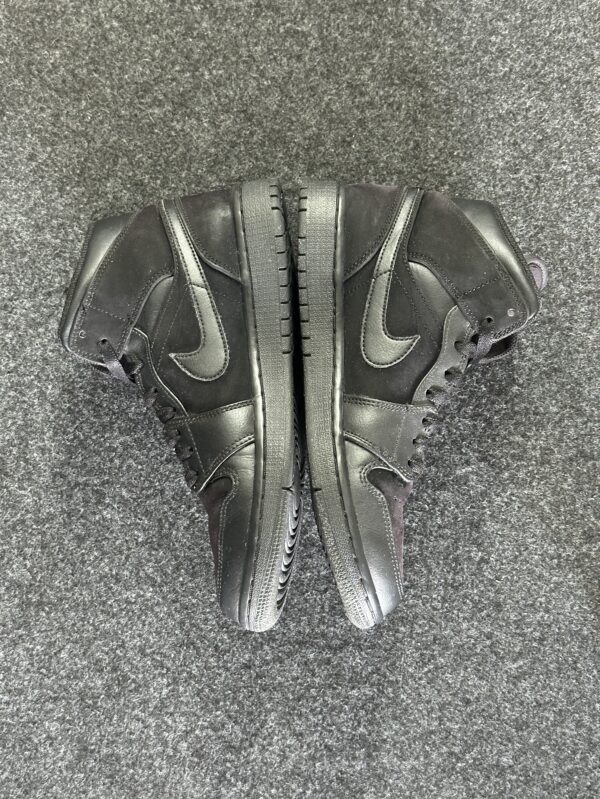 Air Jordan 1 Mid Triple Black 554724-050 taglia EU 40.5 vista interna