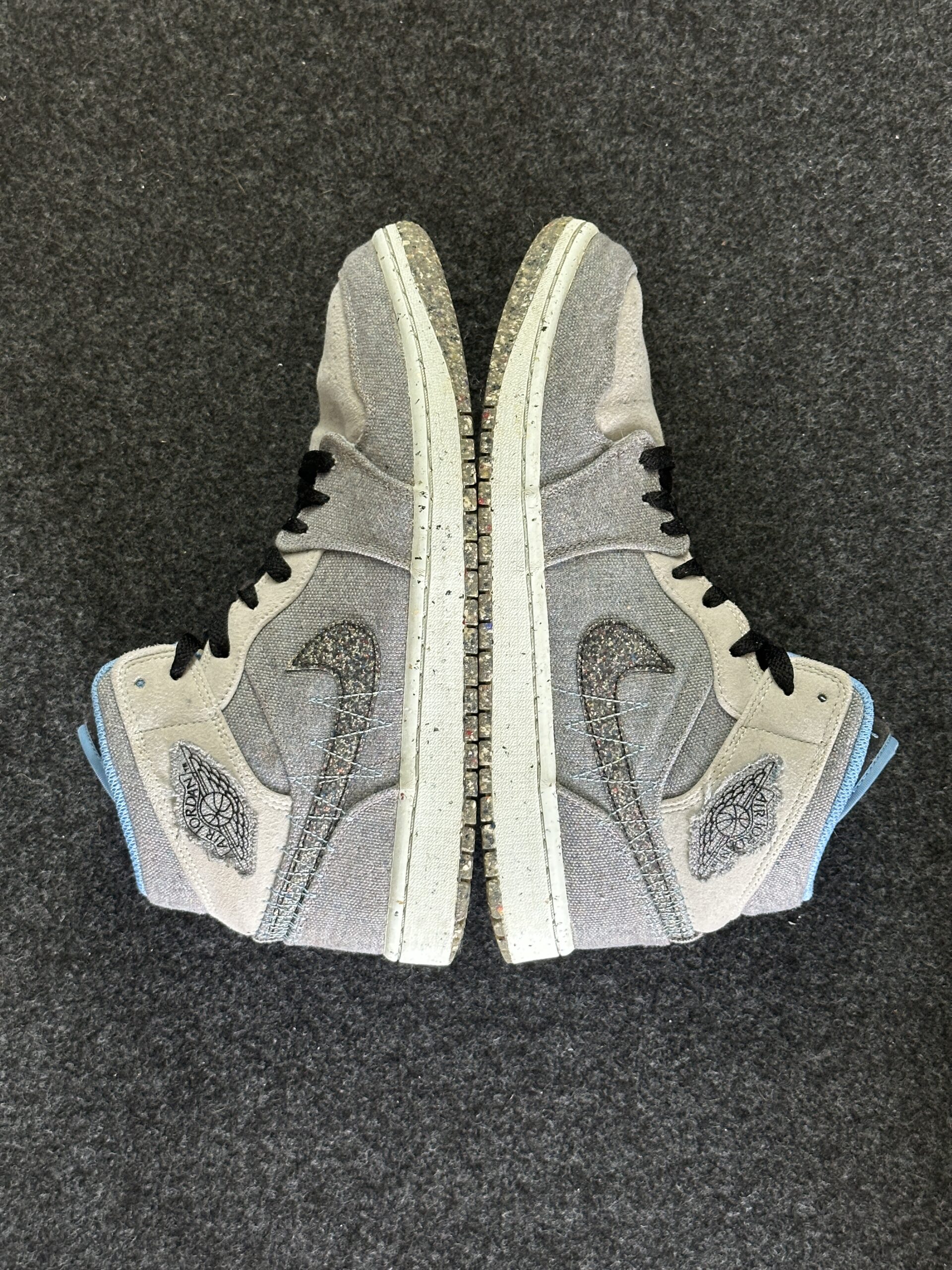 Air Jordan 1 Mid Crater Grey University Blue DM3529-004 taglia EU 42.5 vista esterna