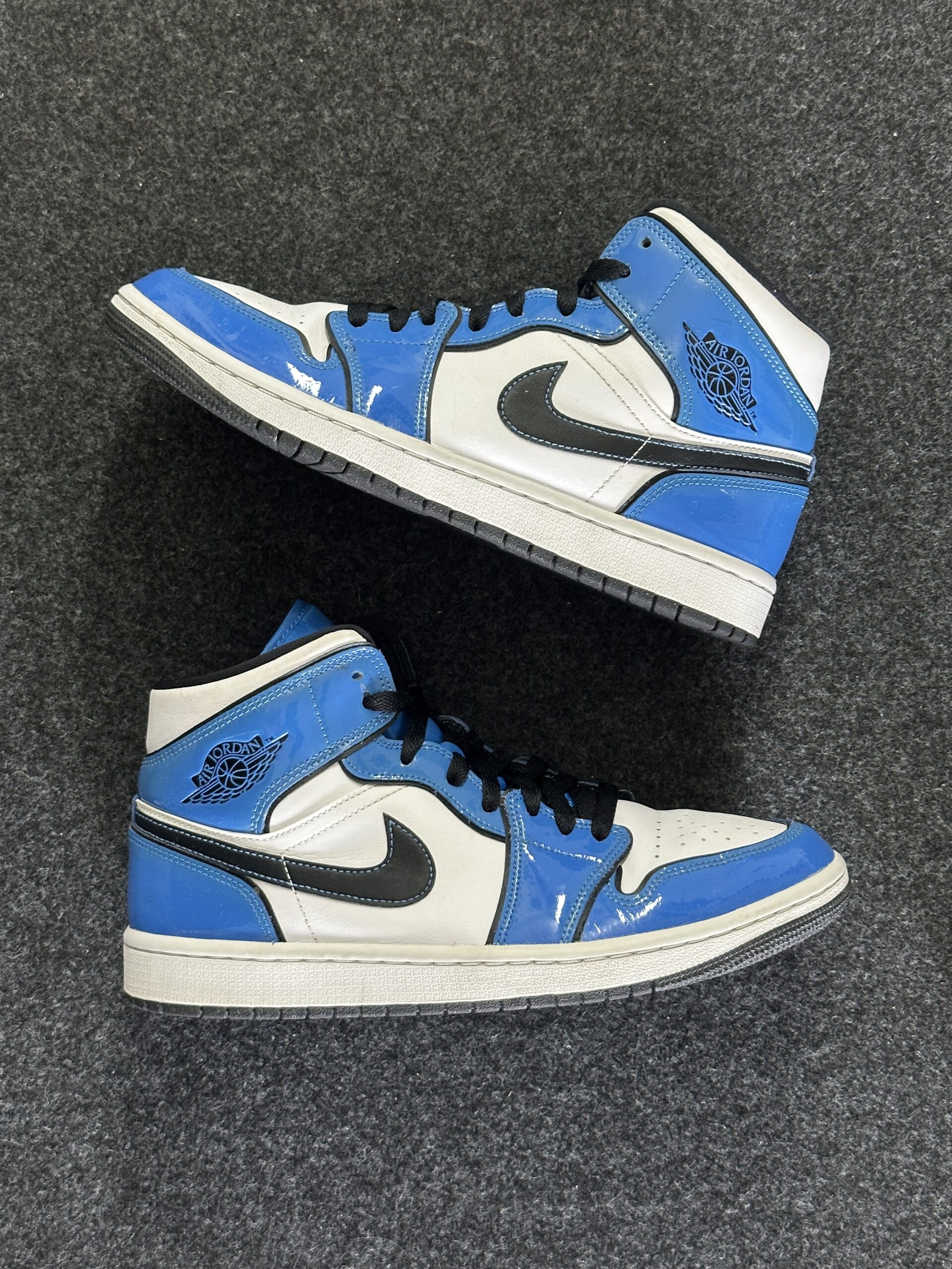 Air Jordan 1 Mid SE Signal Blue DD6834-402 taglia EU 41 vista principale