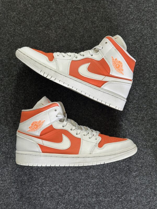 Air Jordan 1 Mid SE Bright Citrus CZ0774-800 taglia EU 42 vista principale