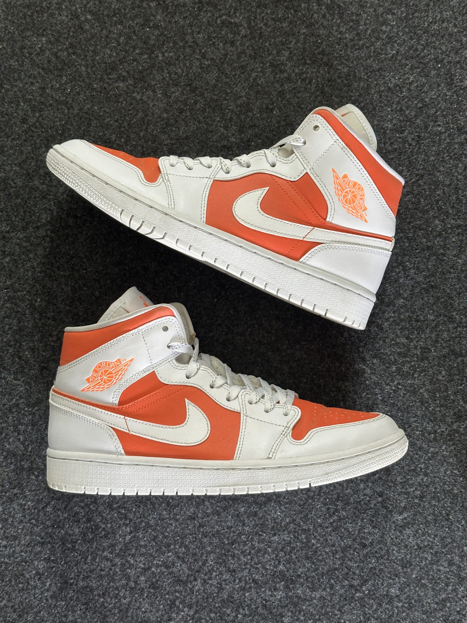 Air Jordan 1 Mid SE Bright Citrus CZ0774-800 taglia EU 42 vista principale