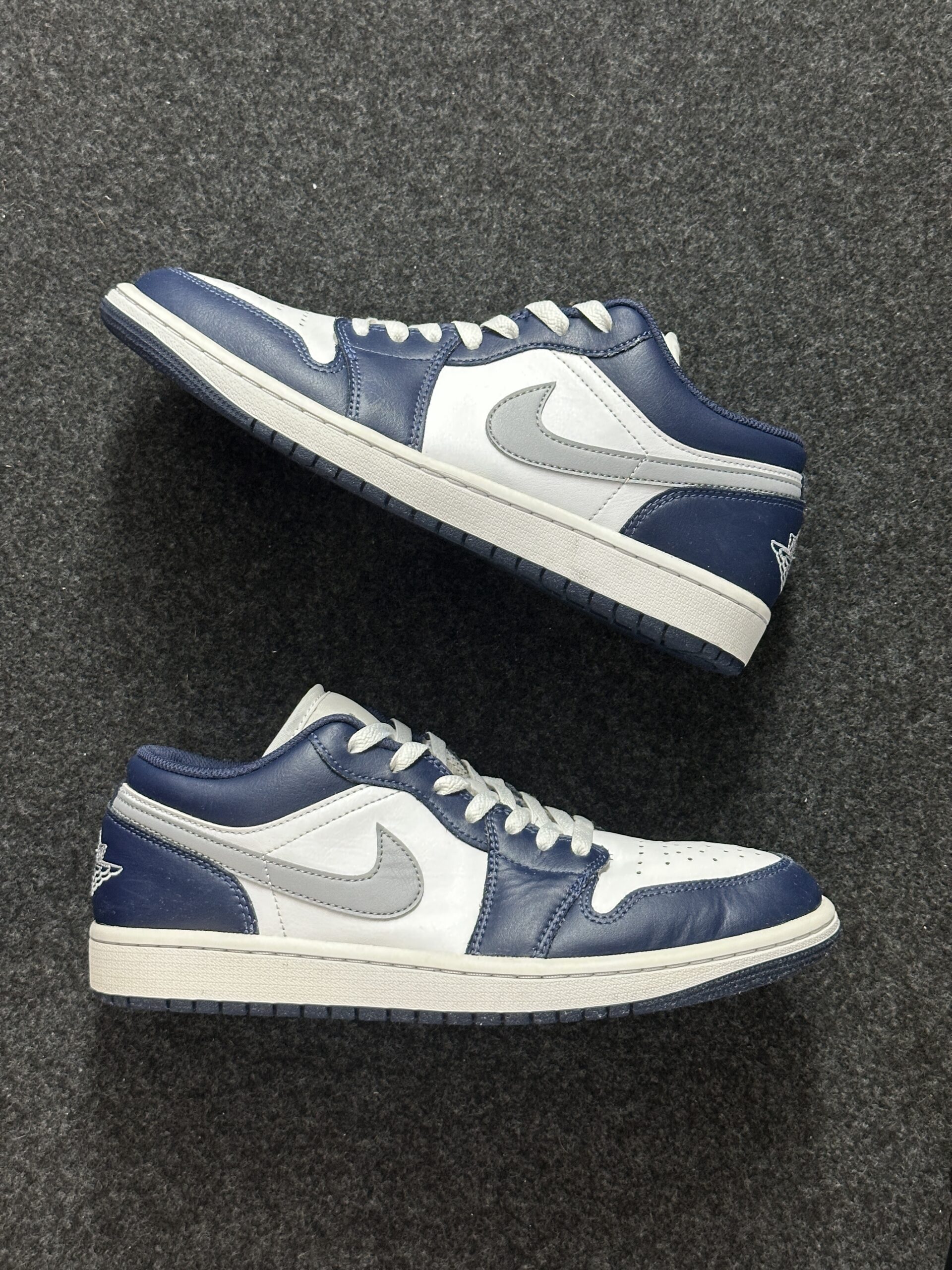 Air Jordan 1 Low Midnight Navy 553558-141 taglia EU 42.5 vista principale