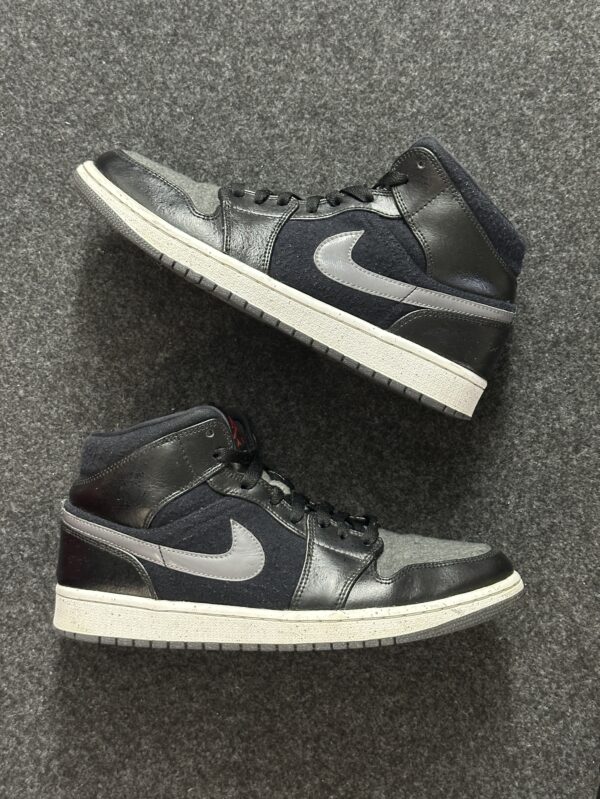 Air Jordan 1 Retro Mid SE Winterized 852542-001 taglia EU 42.5 vista principale