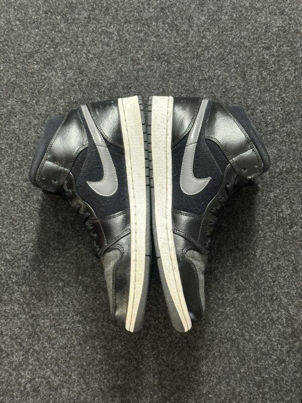 Air Jordan 1 Retro Mid SE Winterized 852542-001 taglia EU 42.5 vista interna