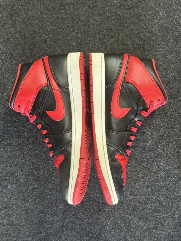 Air Jordan 1 Mid Alternate Bred DQ8426-060 taglia EU 44 vista interna