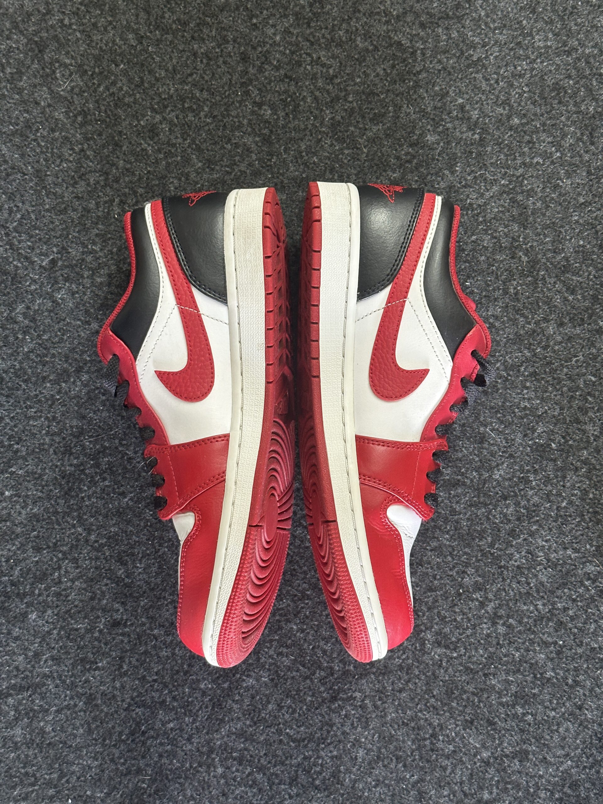 Air Jordan 1 Low Bulls 553558-163 taglia EU 42 vista interna