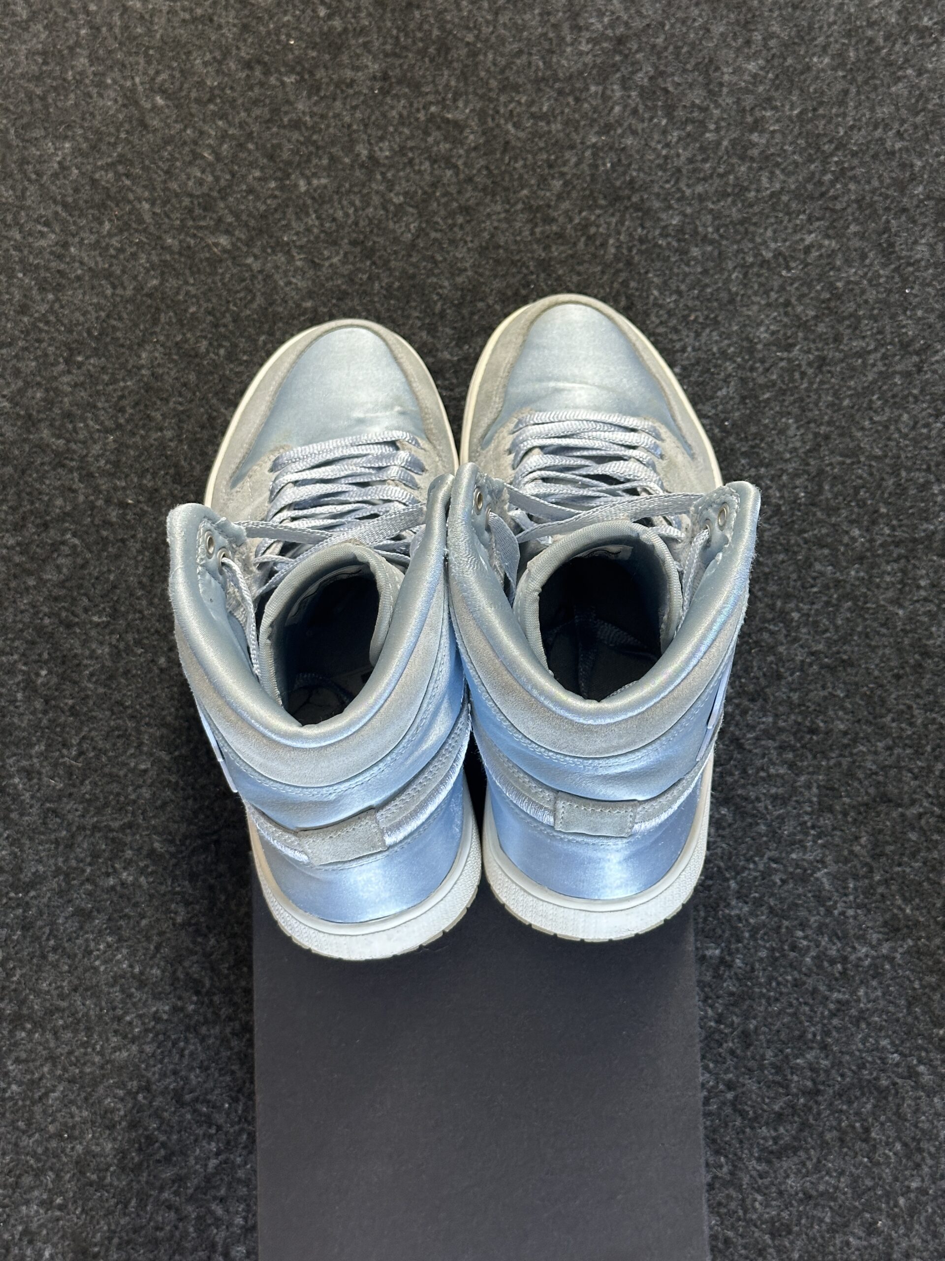 Air Jordan 1 Retro High Season of Her Hydrogen Blue AO1847-445 taglia EU 40 vista tallone