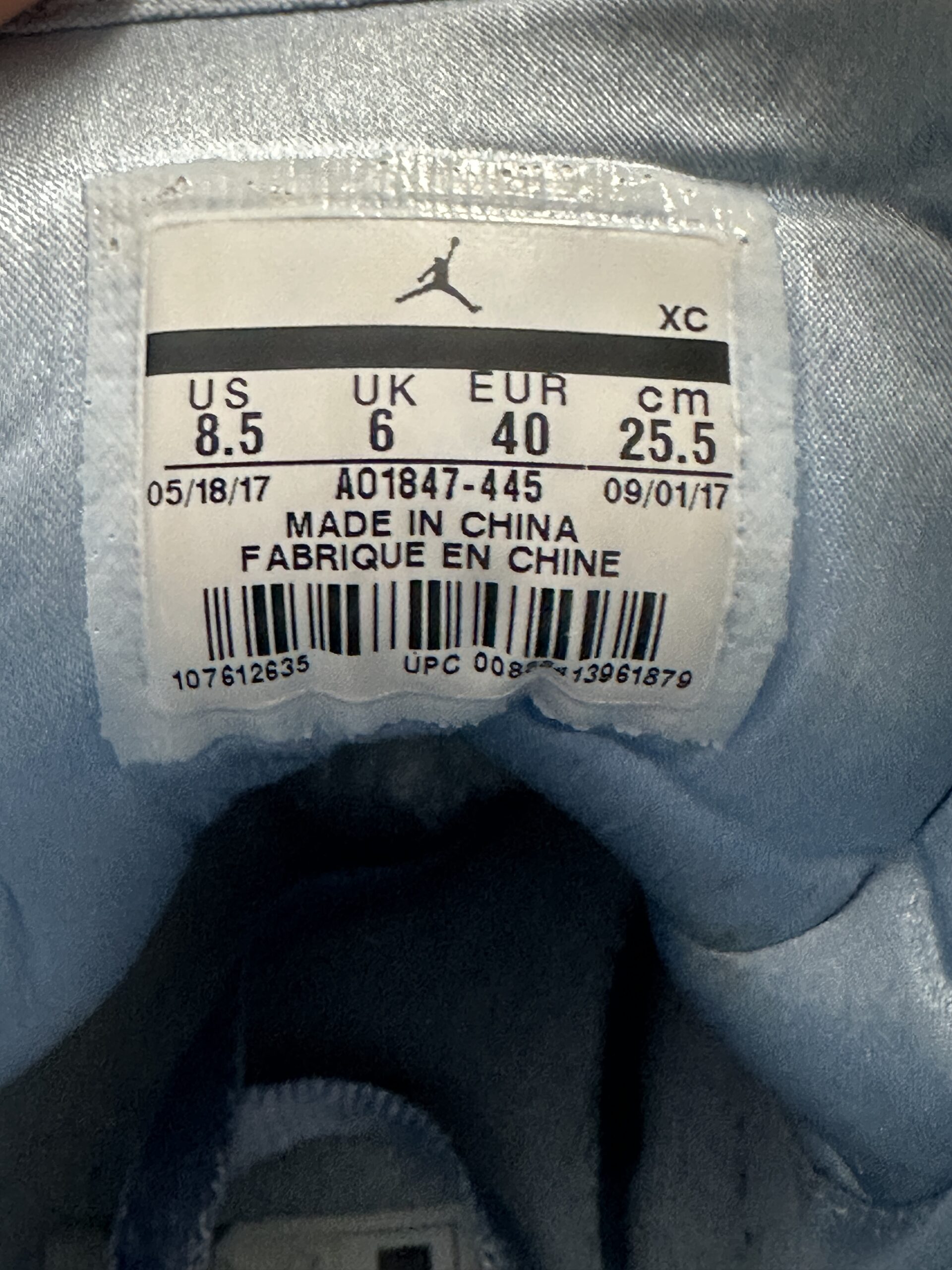Air Jordan 1 Retro High Season of Her Hydrogen Blue AO1847-445 taglia EU 40 vista label
