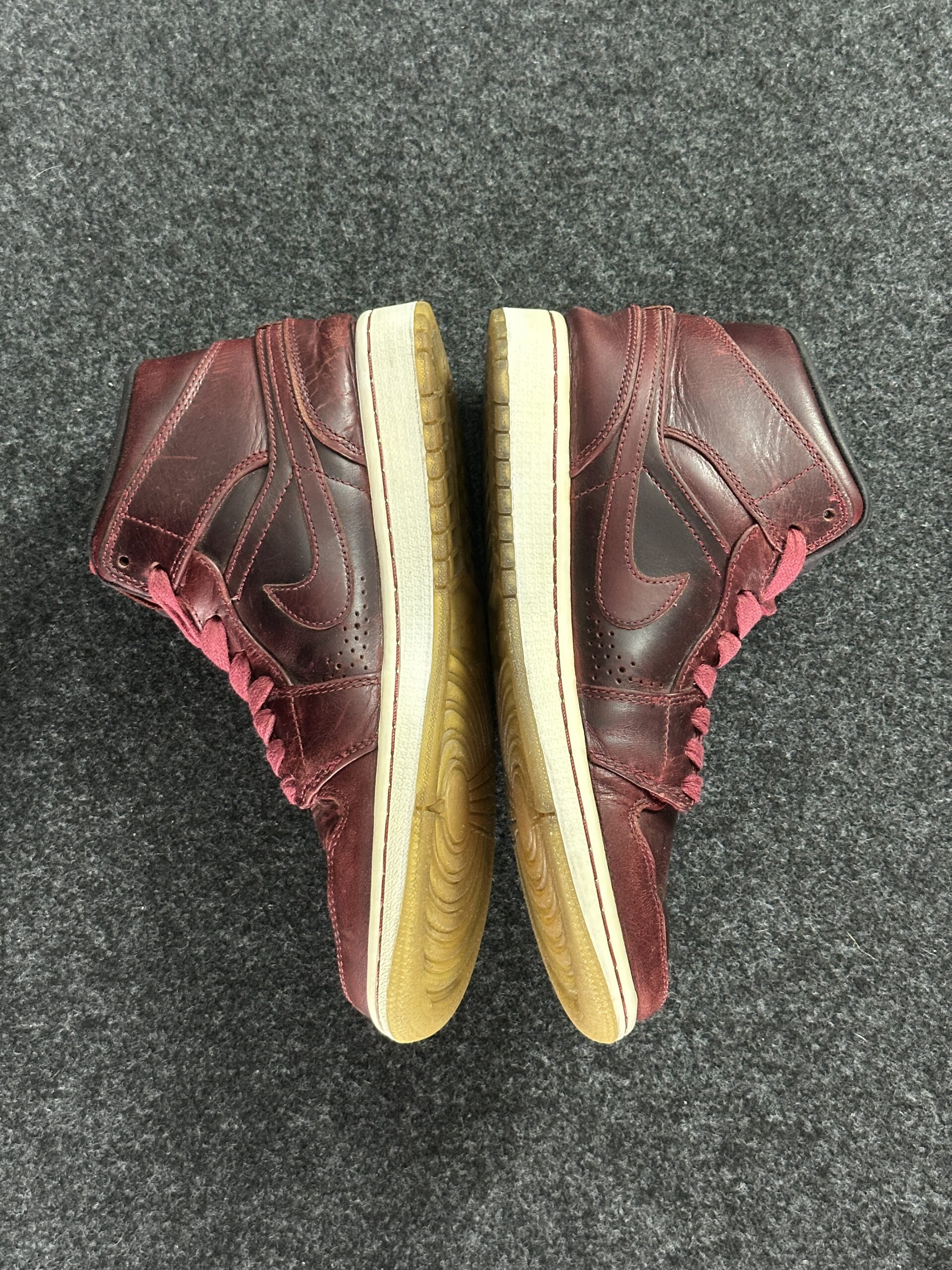Air Jordan 1 Mid Nouveau Team Red 629151-601 taglia EU 41 vista interna