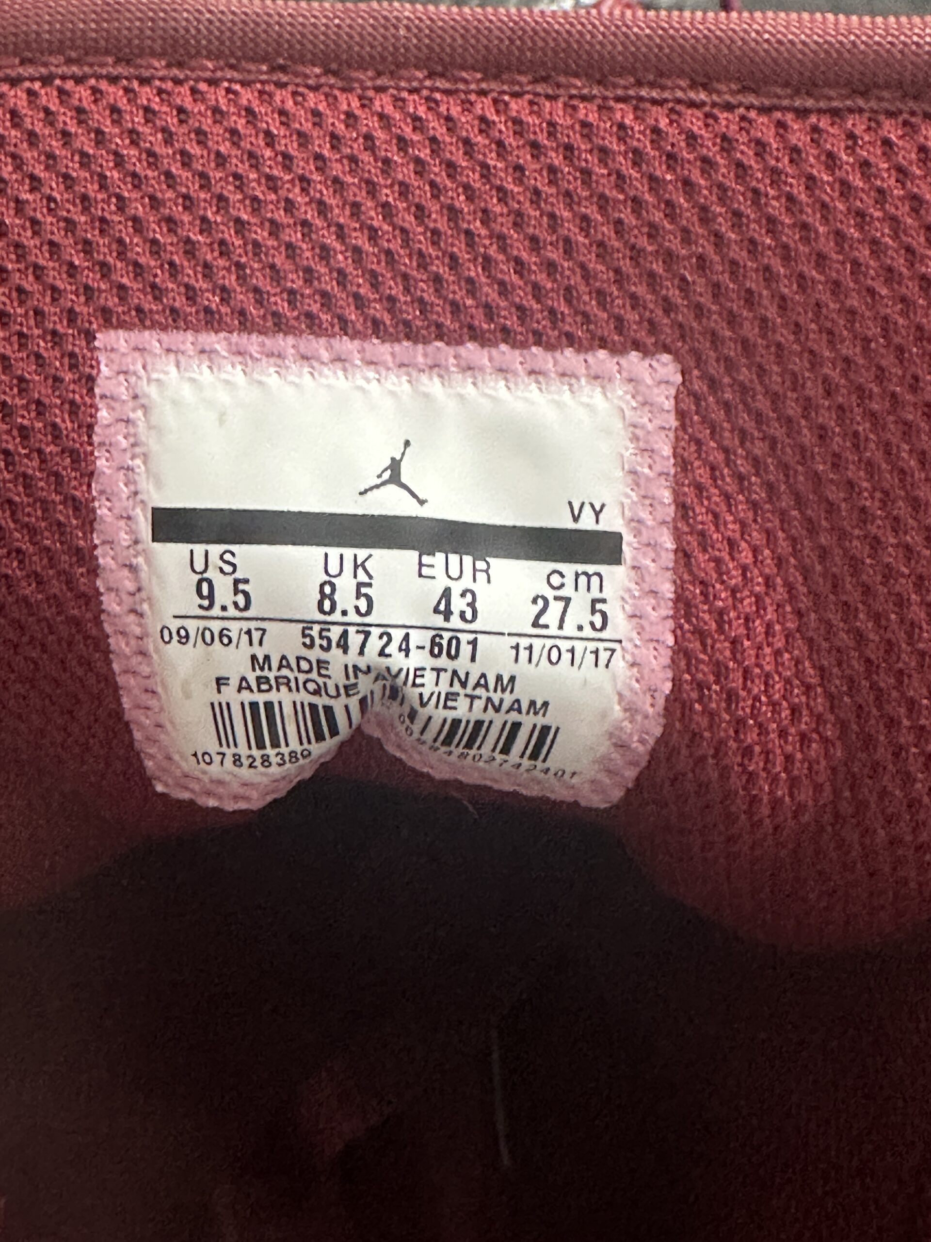 Air Jordan 1 Mid Team Red Black 554724-601 taglia EU 43 vista label