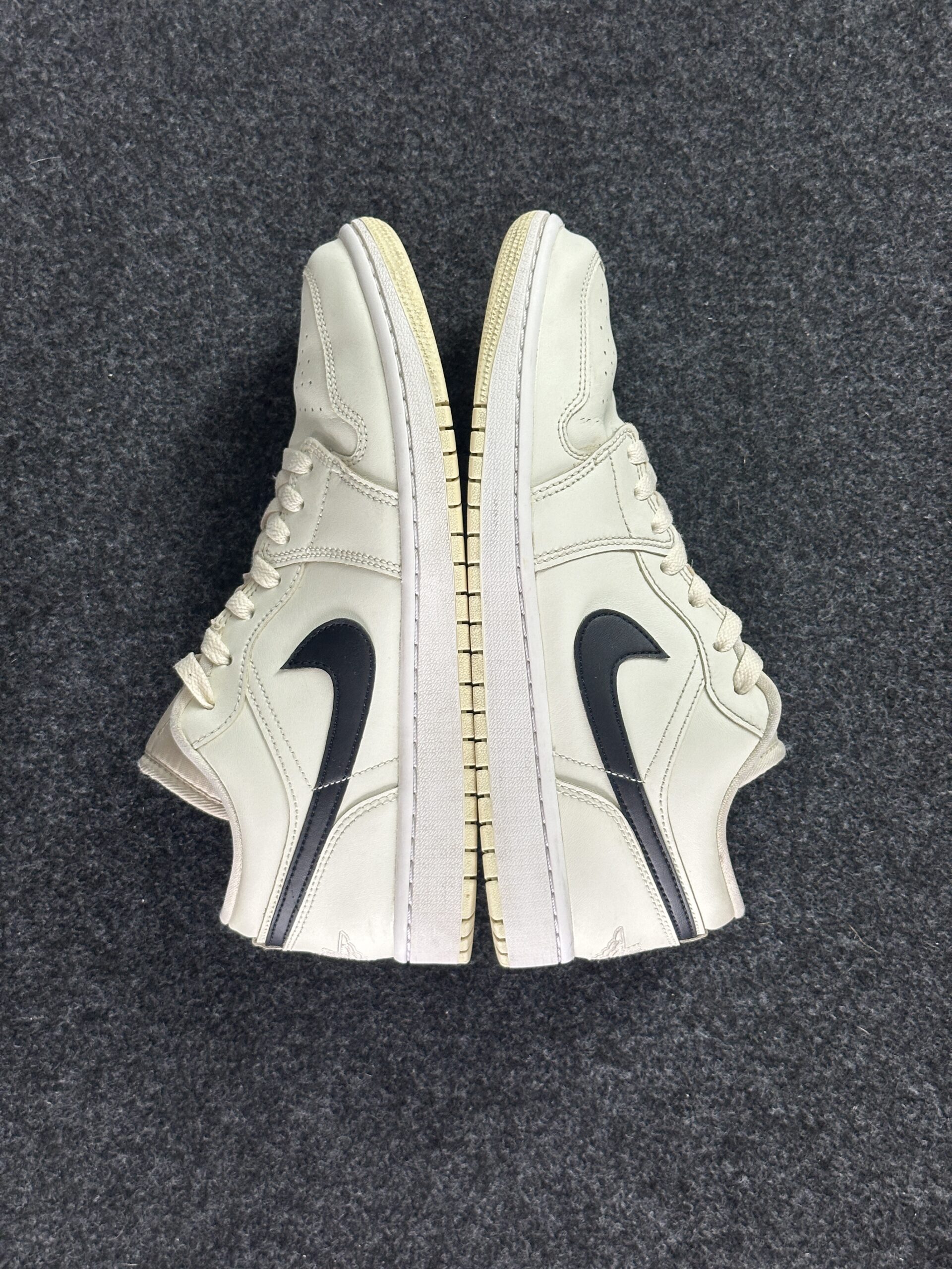 Air Jordan 1 Low Coconut Milk DC0774-121 taglia EU 42.5 vista esterna