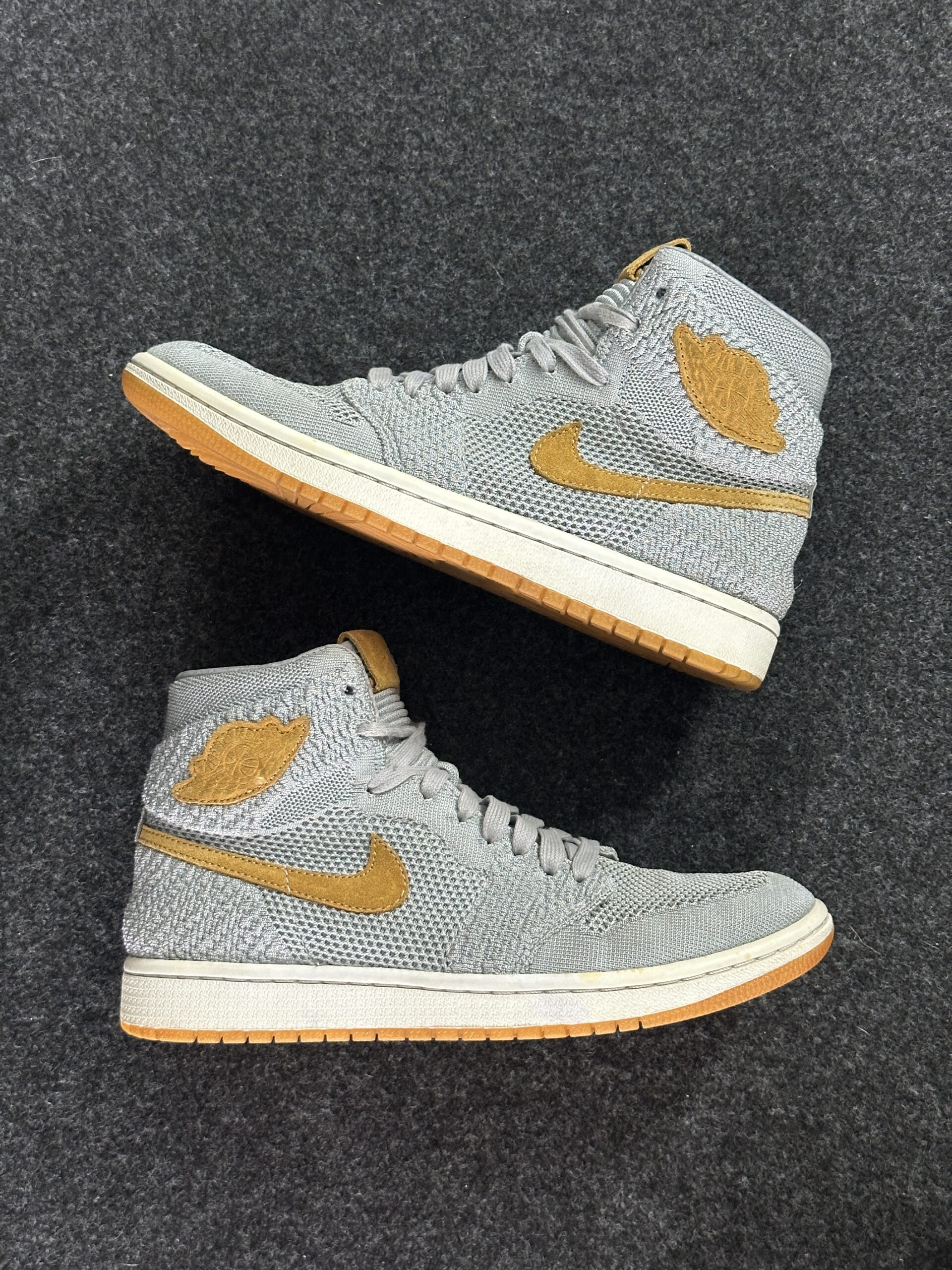 Air Jordan 1 Retro High OG Flyknit Wolf Grey 919704-025 taglia EU 40 vista principale