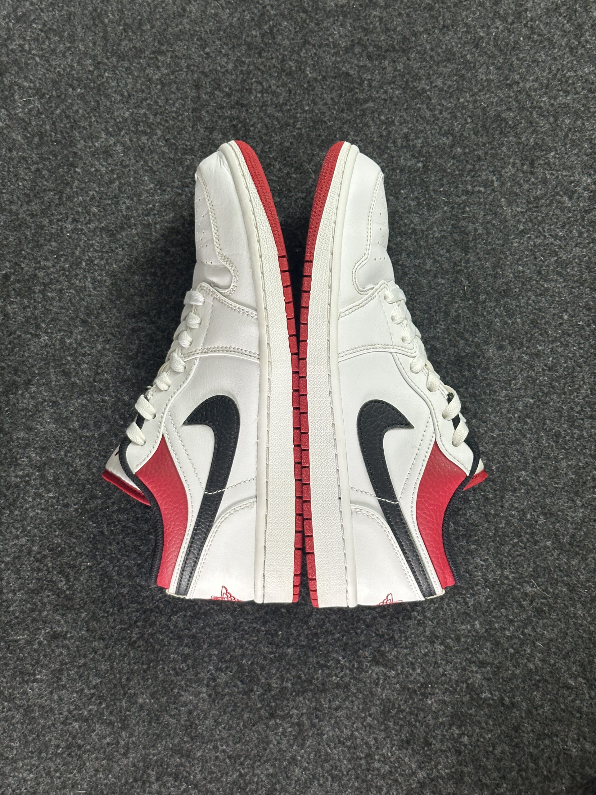 Air Jordan 1 Low White University Red Black 553558-118 taglia EU 42 vista esterna