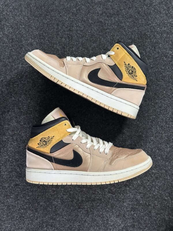 Air Jordan 1 Mid SE Particle Beige DD2224-200 taglia EU 39 vista principale