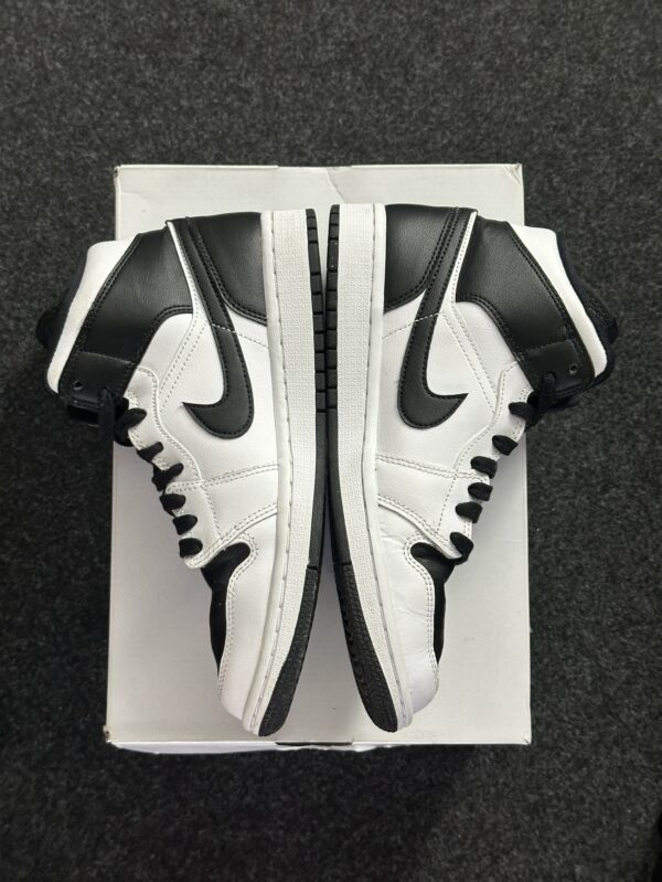 Air Jordan 1 Mid Reverse Black Toe BQ6472-101 taglia EU 40 vista interna